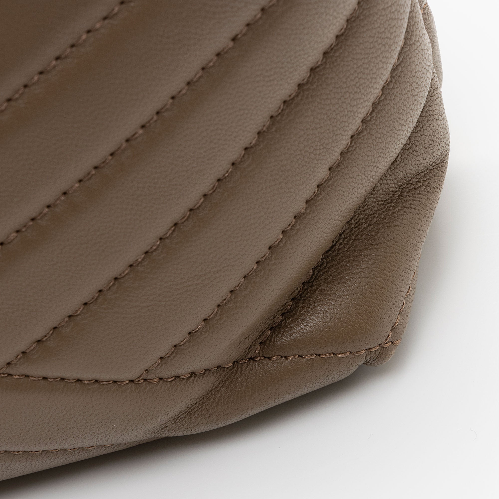 Tory Burch Chevron Leather Kira Small Convertible Shoulder Bag (SHF-Q5kjWG)