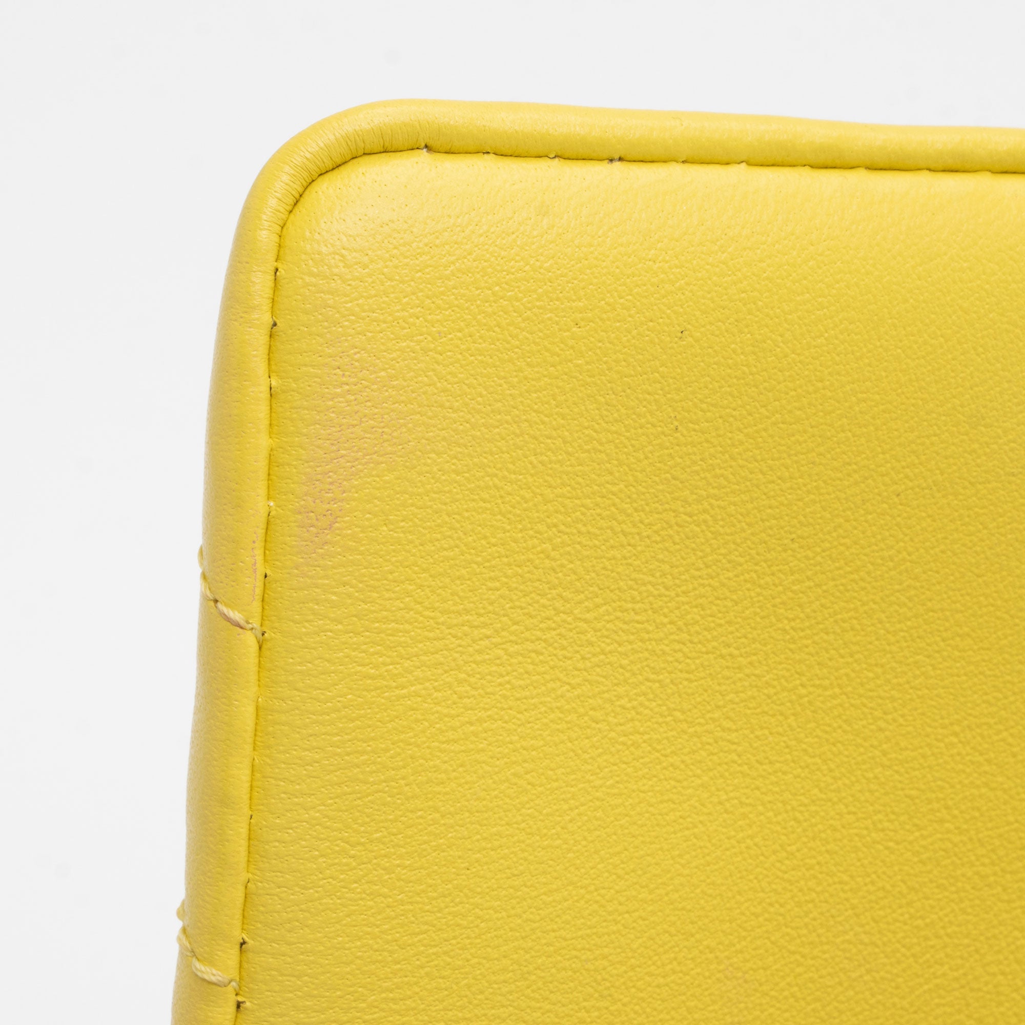 Tory Burch Chevron Leather Kira Small Convertible Shoulder Bag (SHF-RE8j0I)