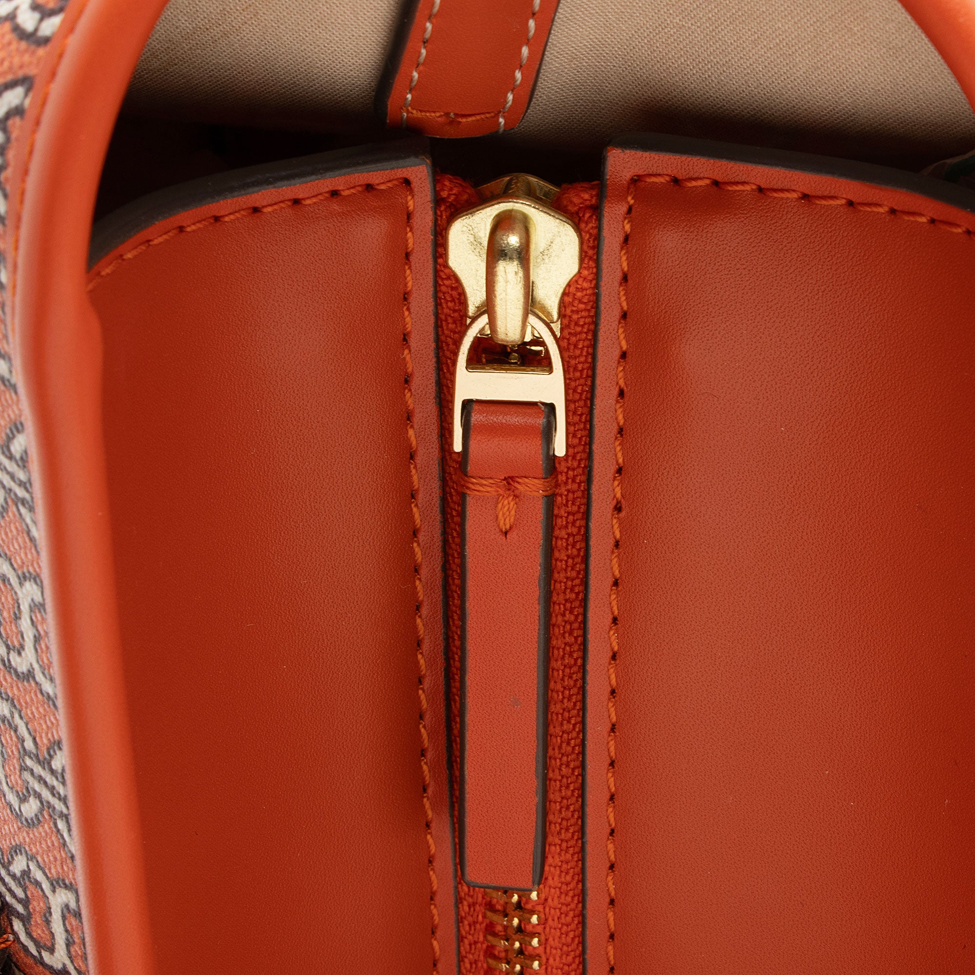 Tory Burch Coated Canvas Gemini Link Small Tote (SHF-eqWAGD)