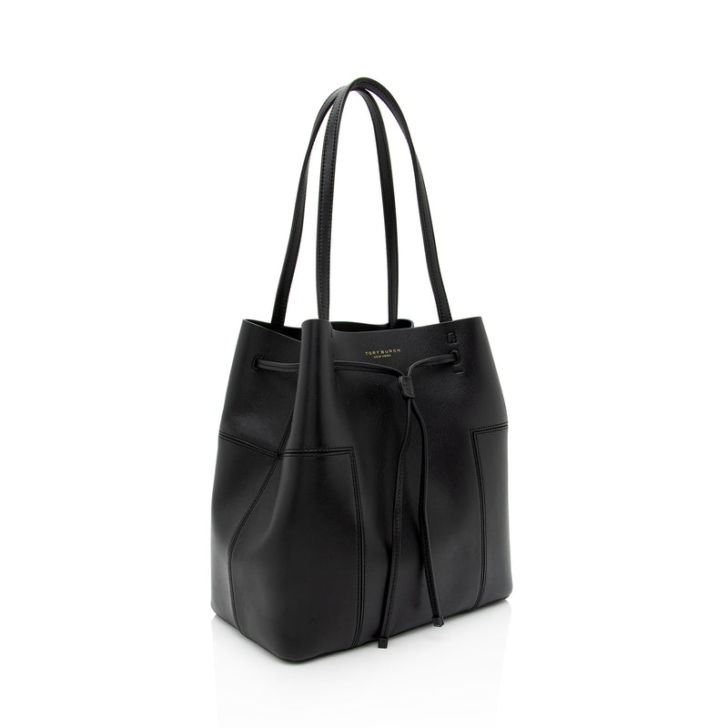 Tory Burch Leather Block T Bucket Bag (SHF-gbPbIb)