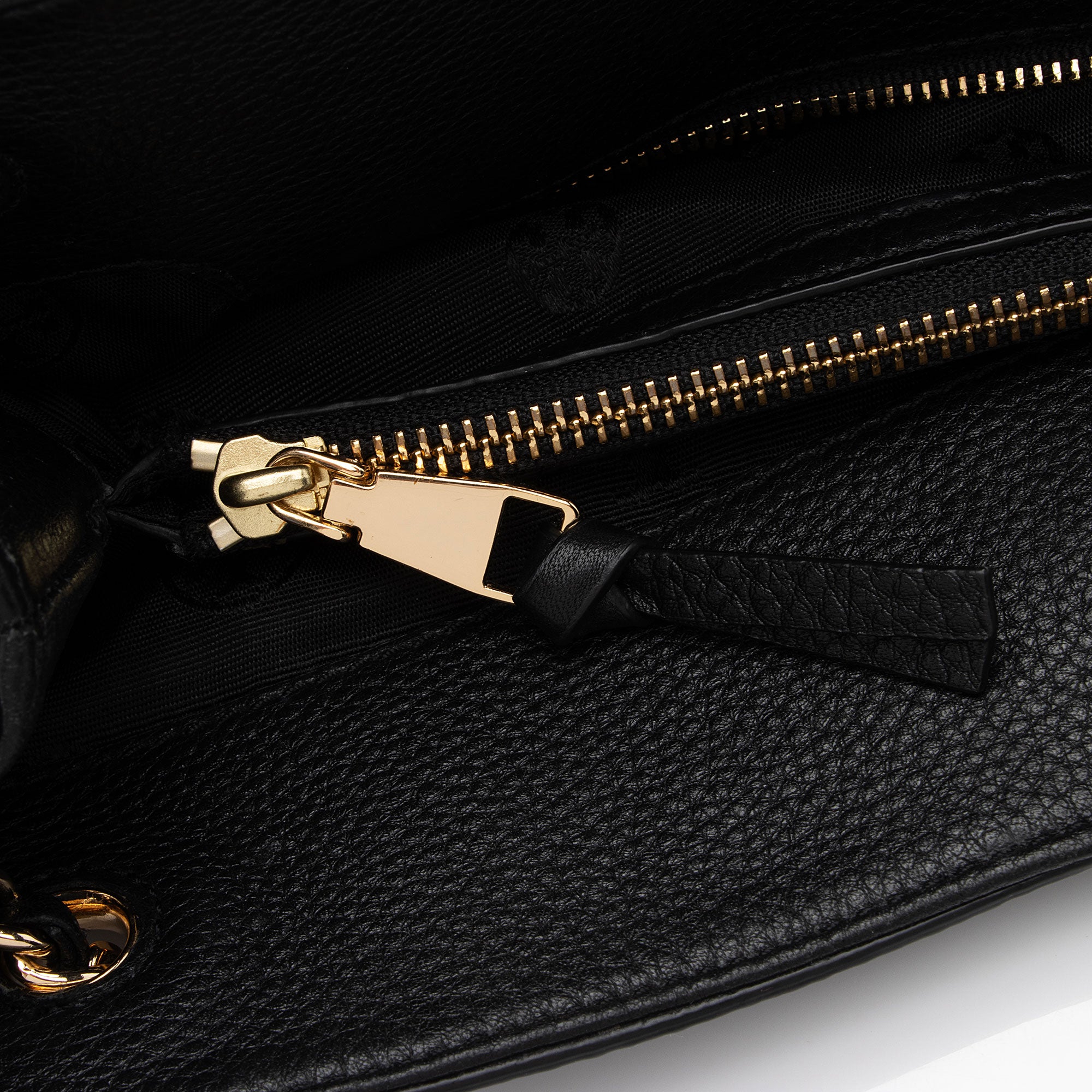 Tory Burch Leather Britten Small Slouchy Tote (SHF-haTJom)