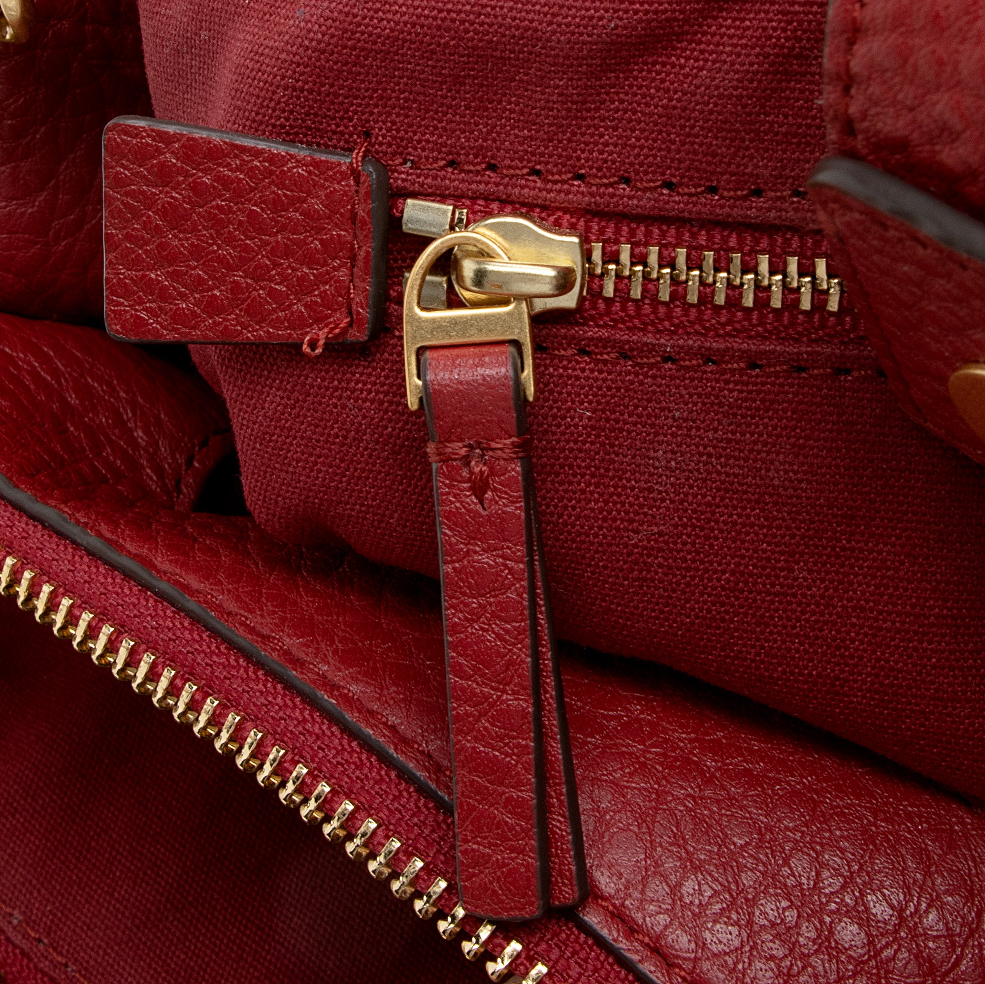 Tory Burch Leather Chelsea Chain Shoulder Bag (SHF-22968)