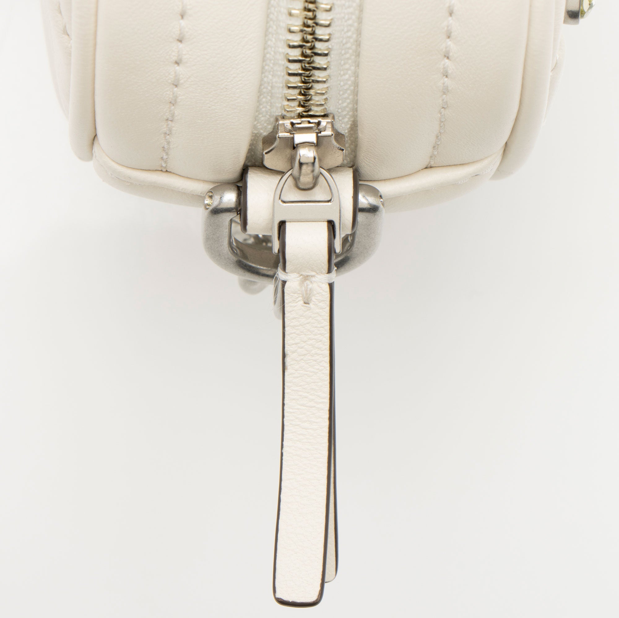 Tory Burch Leather Jeweled Kira Small Camera Bag (SHF-KqArRb)