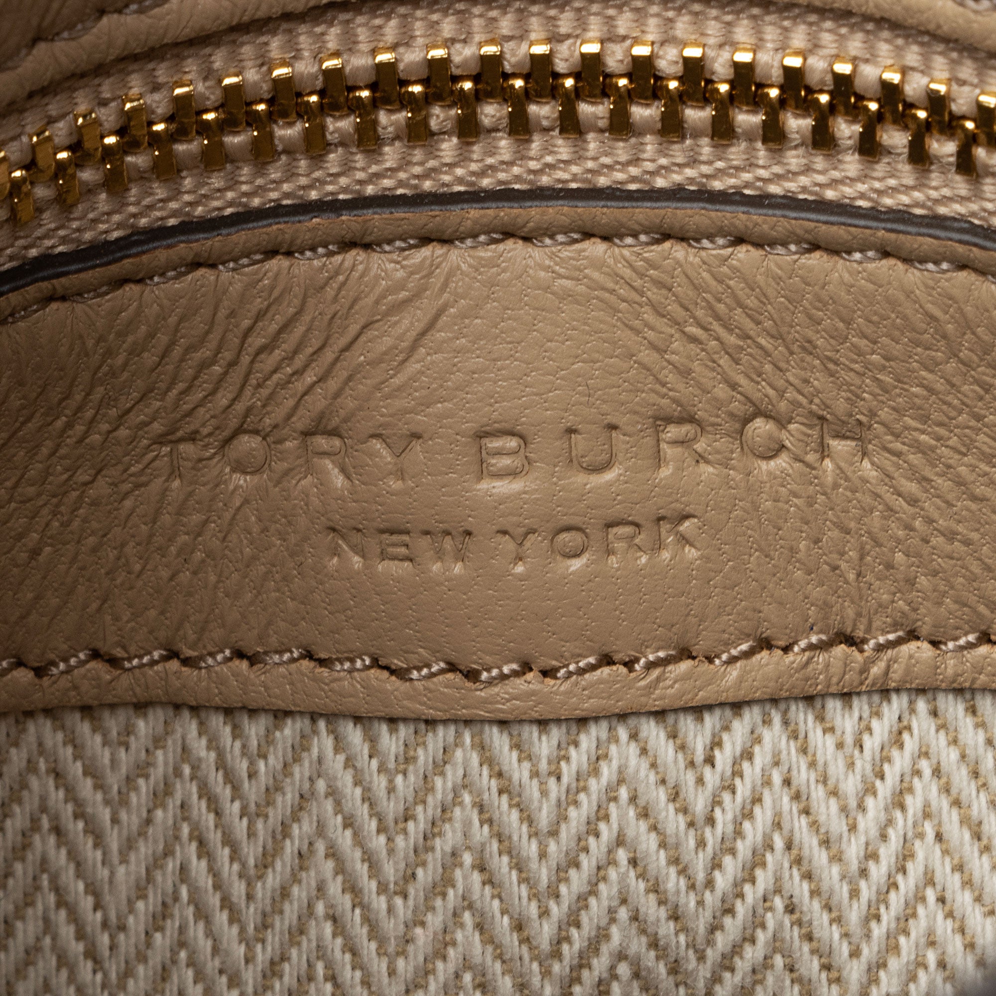 Tory Burch Lee Radziwill Leather Saddle Small Crossbody Bag (SHF-zQ8cYJ)