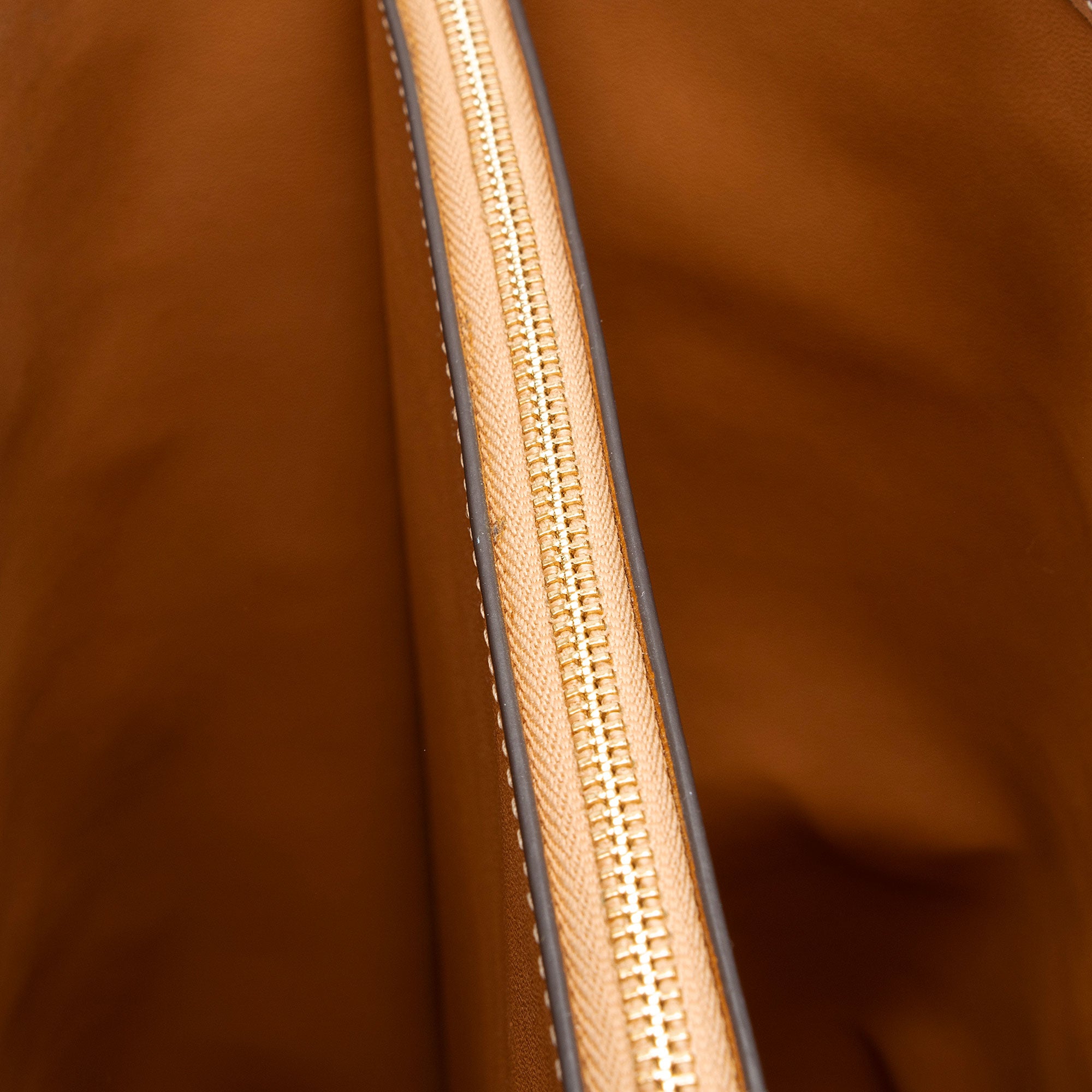 Tory Burch Leather Perry Fil Coupe Tote (SHF-R2Uxjz)