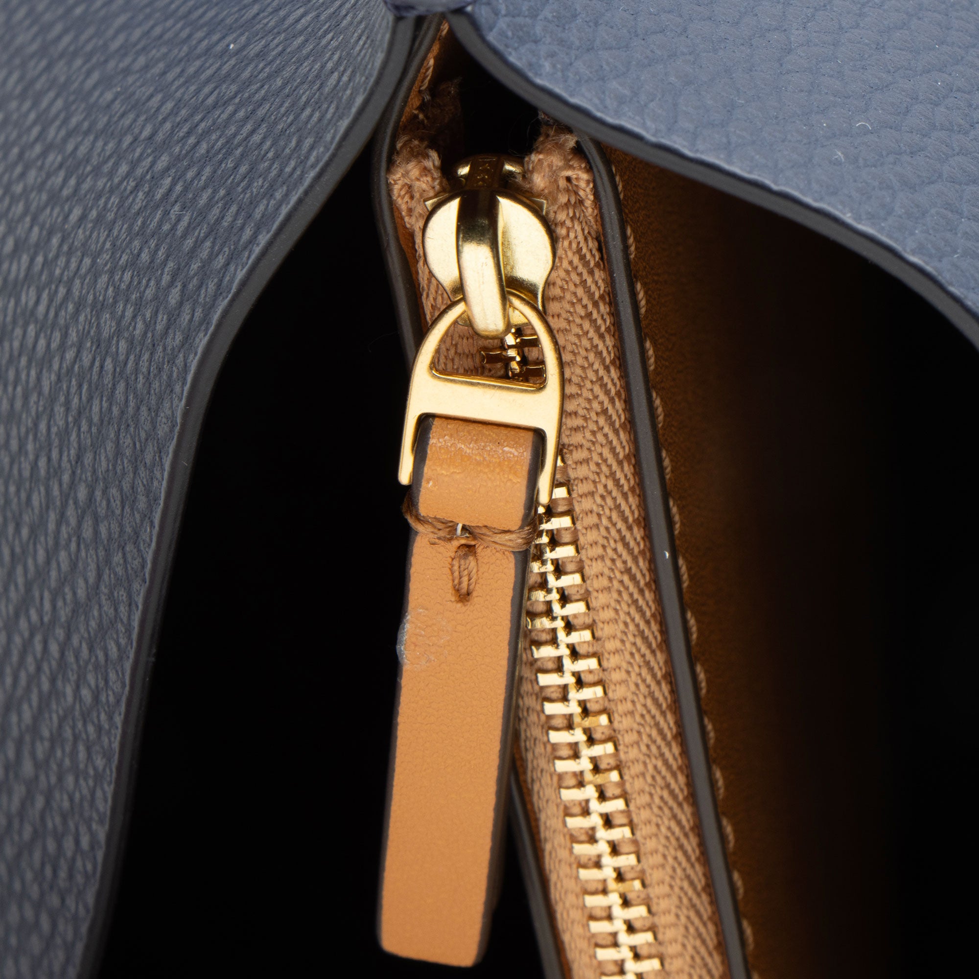 Tory Burch Leather Perry Triple Compartment Tote (SHF-ySwad0)