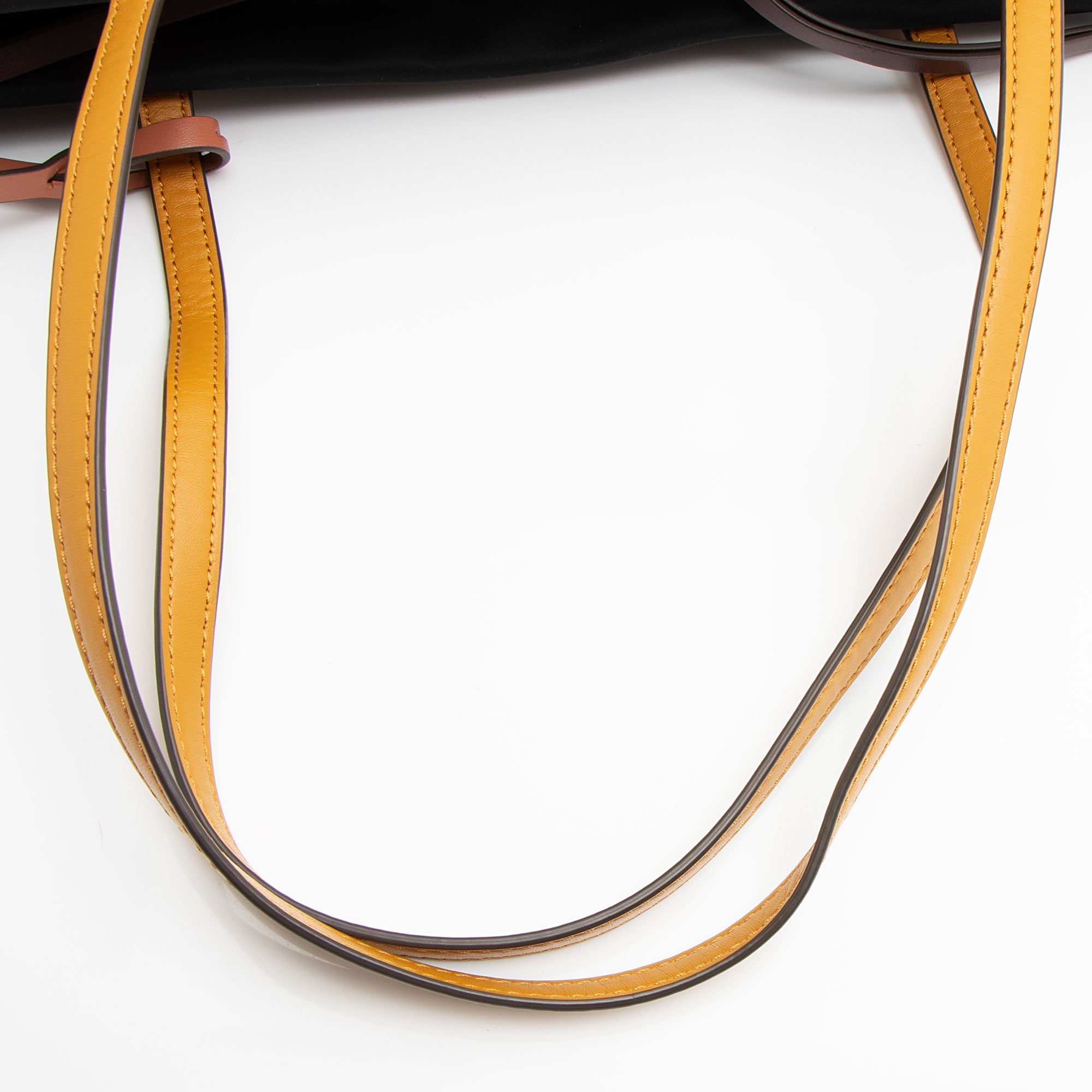 Tory Burch Nylon Perry Tote (SHF-GSjDY1)