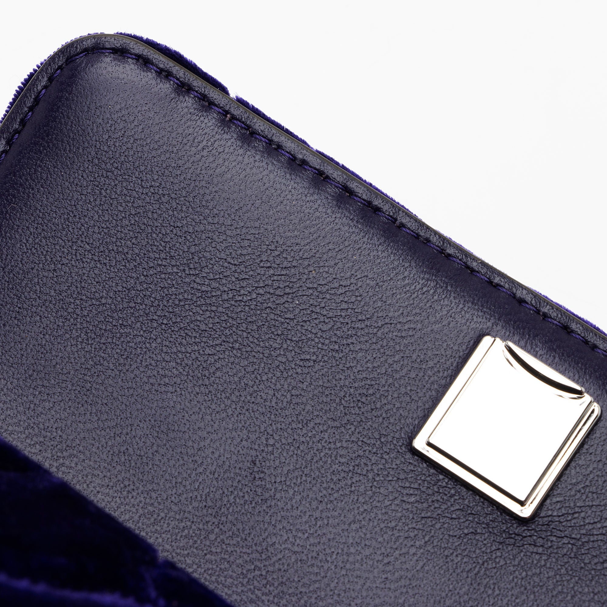 Tory Burch Velvet Kira Mini Flap Bag (SHF-NQg11H)