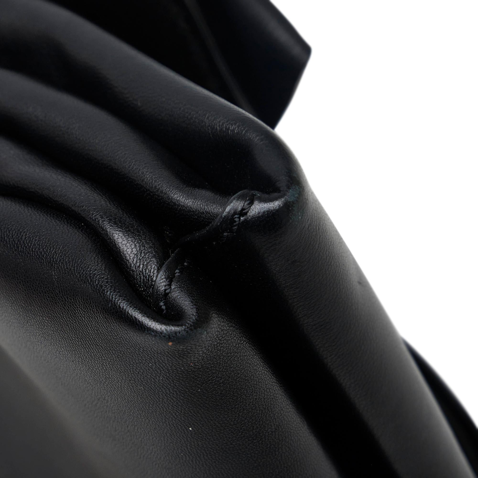 Valentino Bow Chain Crossbody (SHG-NdrSso)