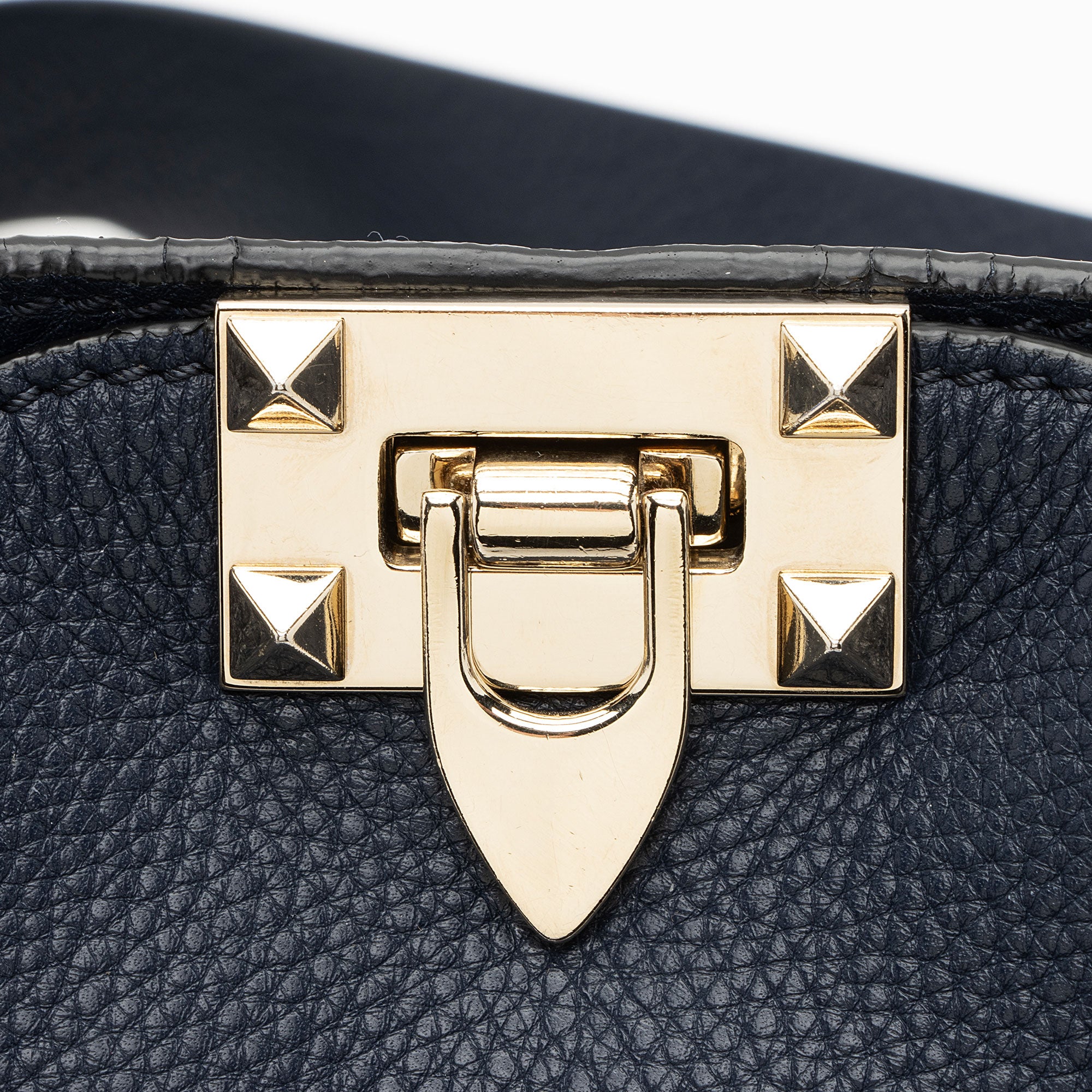 Valentino Calfskin Rockstud Small Messenger Bag (SHF-pObWhv)