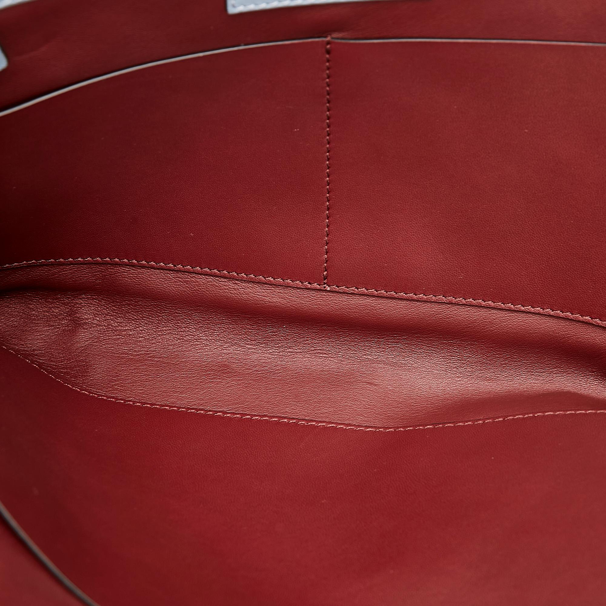 Valentino Camouflage Canvas and Leather Clutch Bag (SHG-RYK6ji)