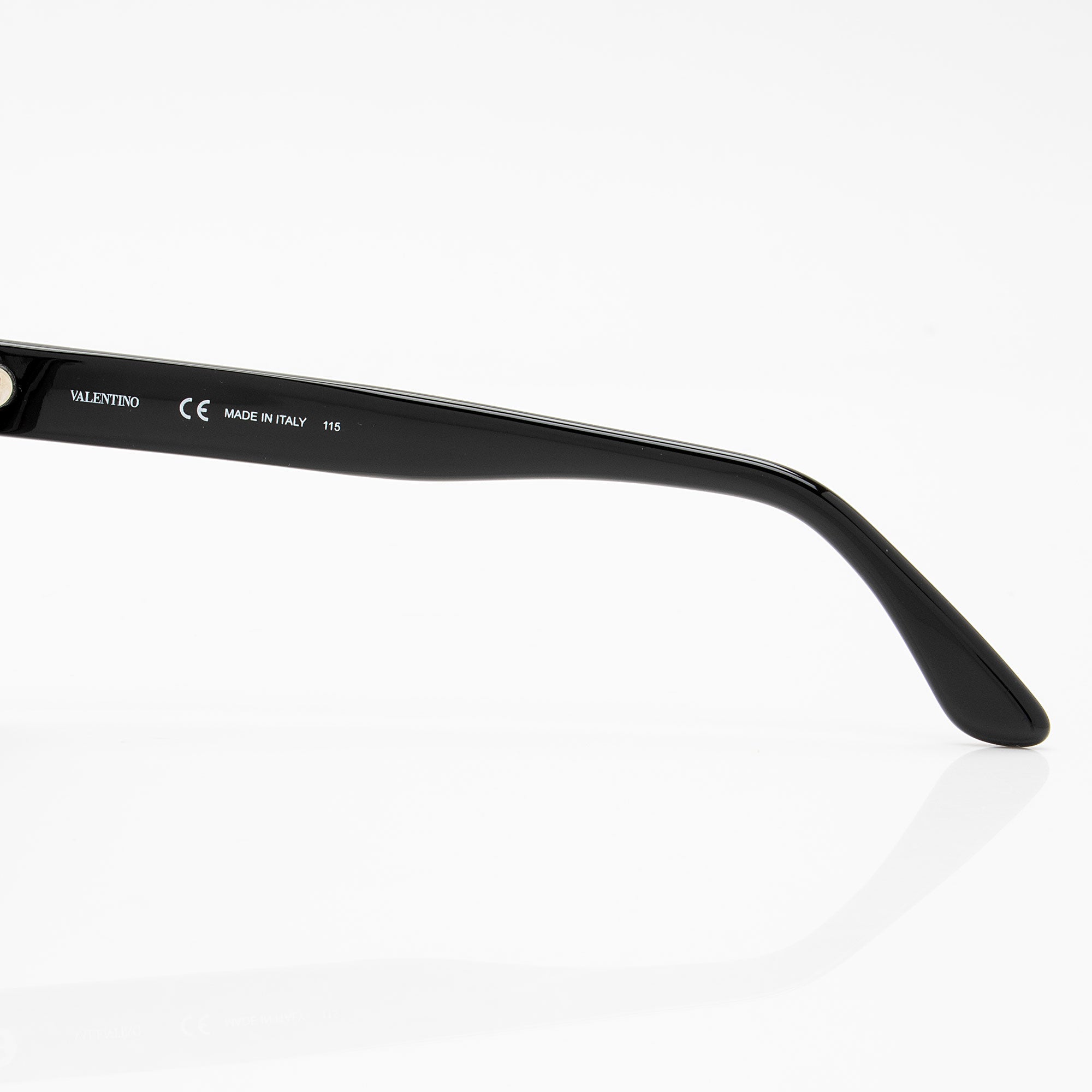 Valentino Camouflage Wayfarer Sunglasses (SHF-U4GwCS)