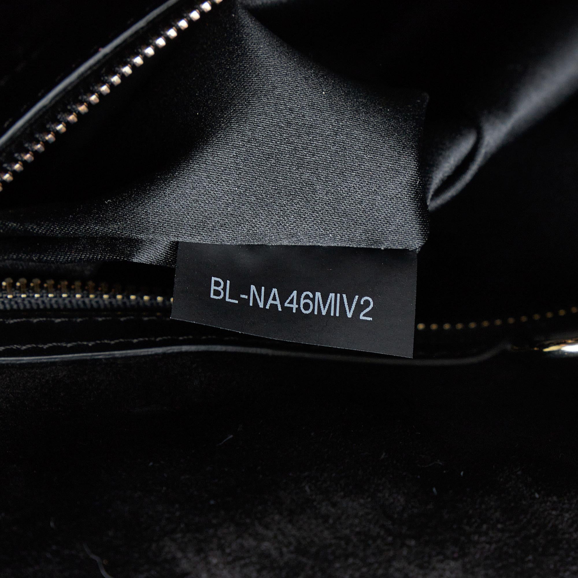 Valentino Demilune Rockstud Satchel (SHG-YVg0fW)