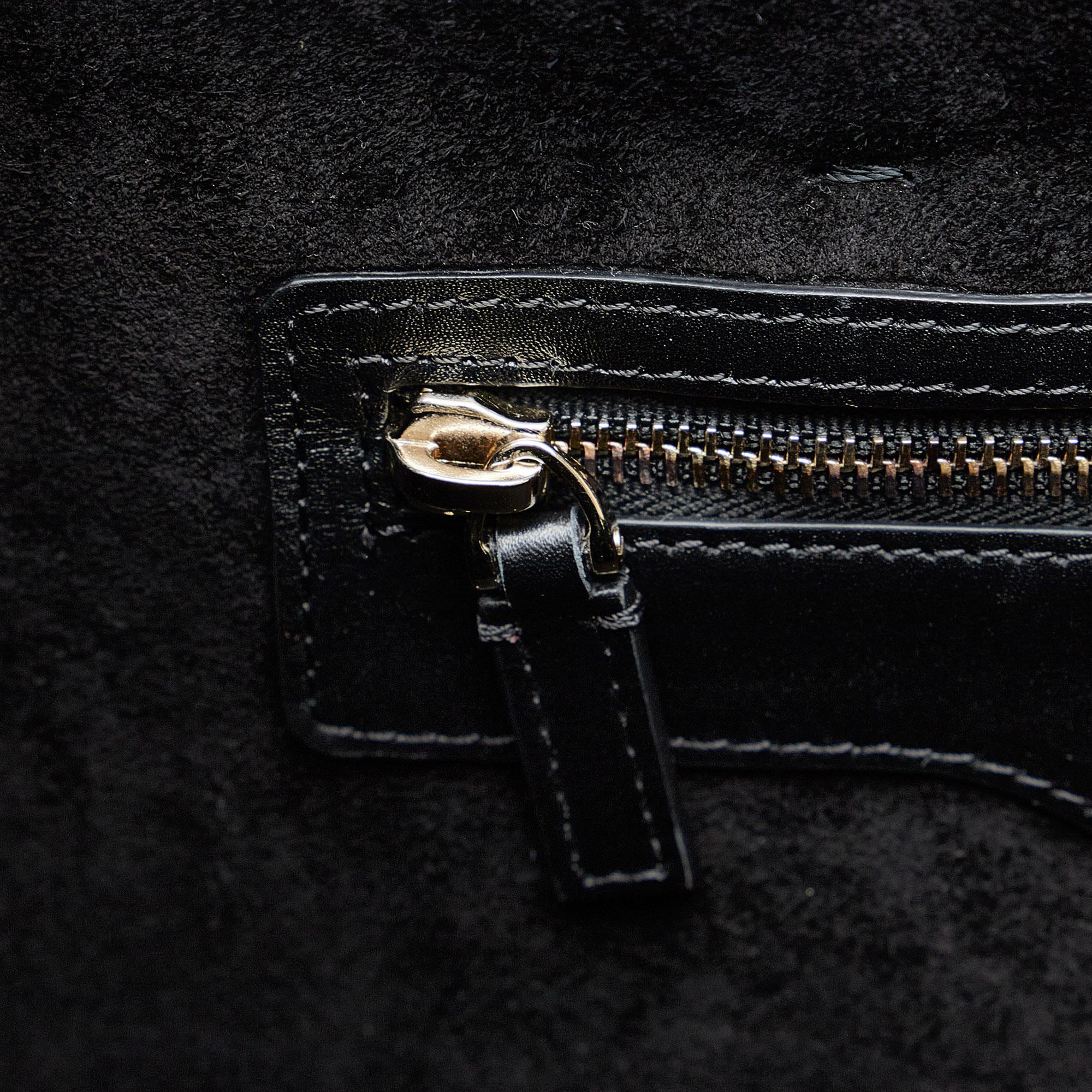 Valentino Demilune Rockstud Satchel (SHG-YVg0fW)