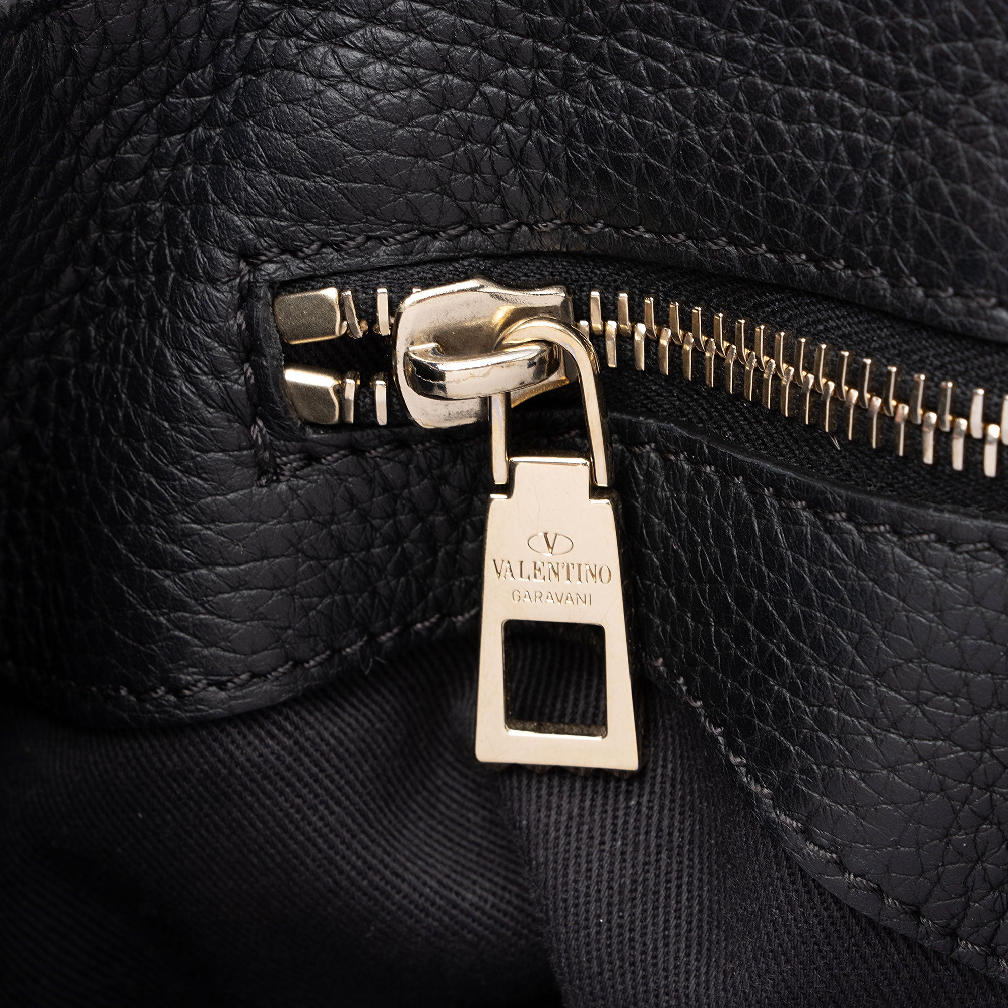 Valentino Grained Calfskin Rockstud Twiny Top Handle (SHF-3PqWxk)