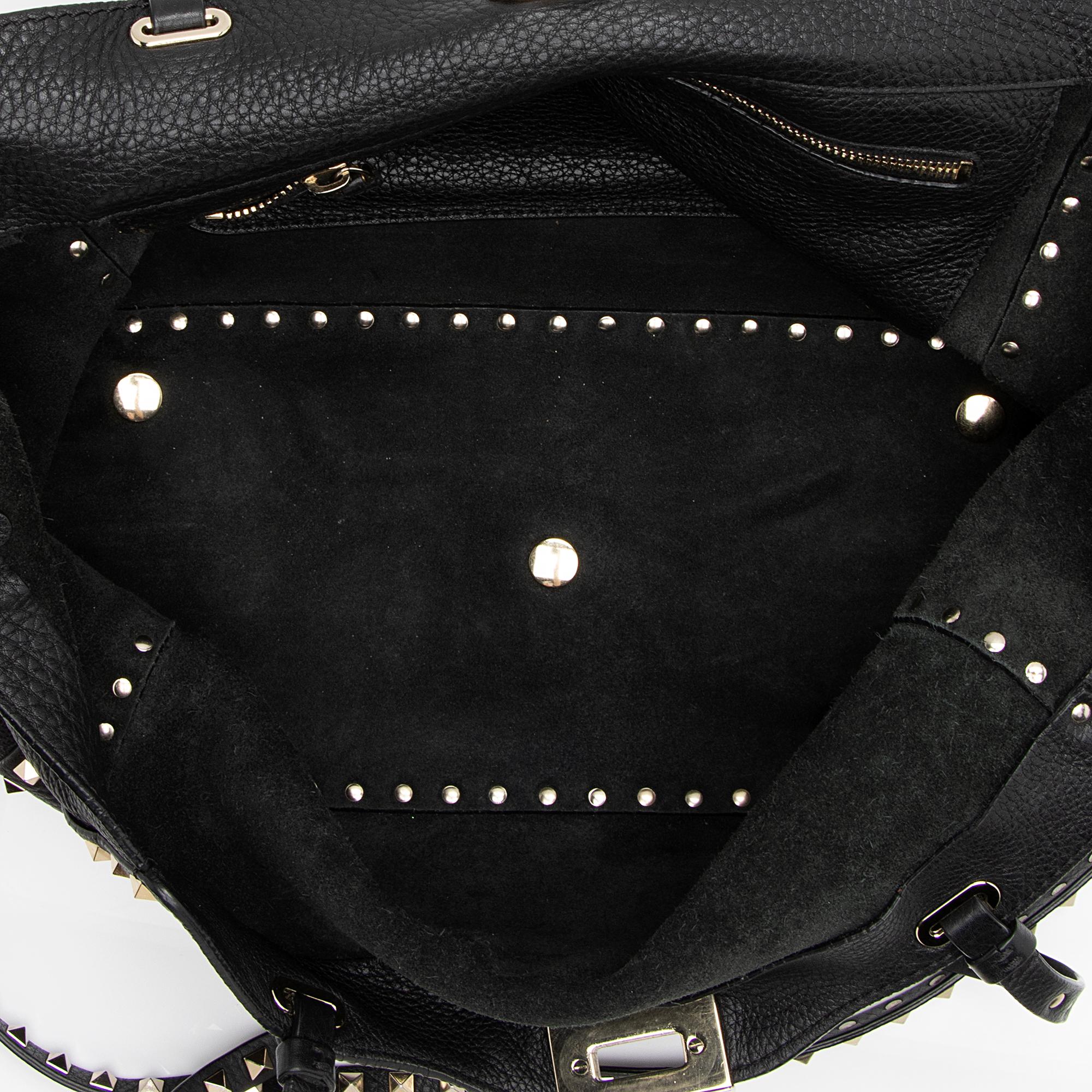 Valentino Grainy Calfskin Rockstud Medium Tote (SHF-23281)