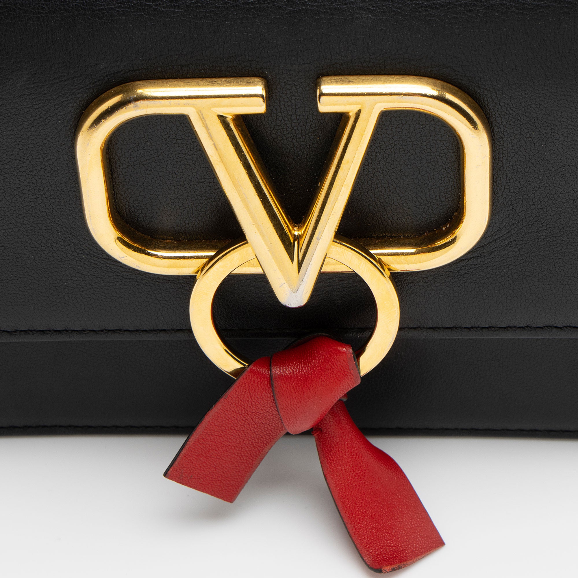 Valentino Leather Ribbon Vlogo Crossbody (SHF-JMXoCh)