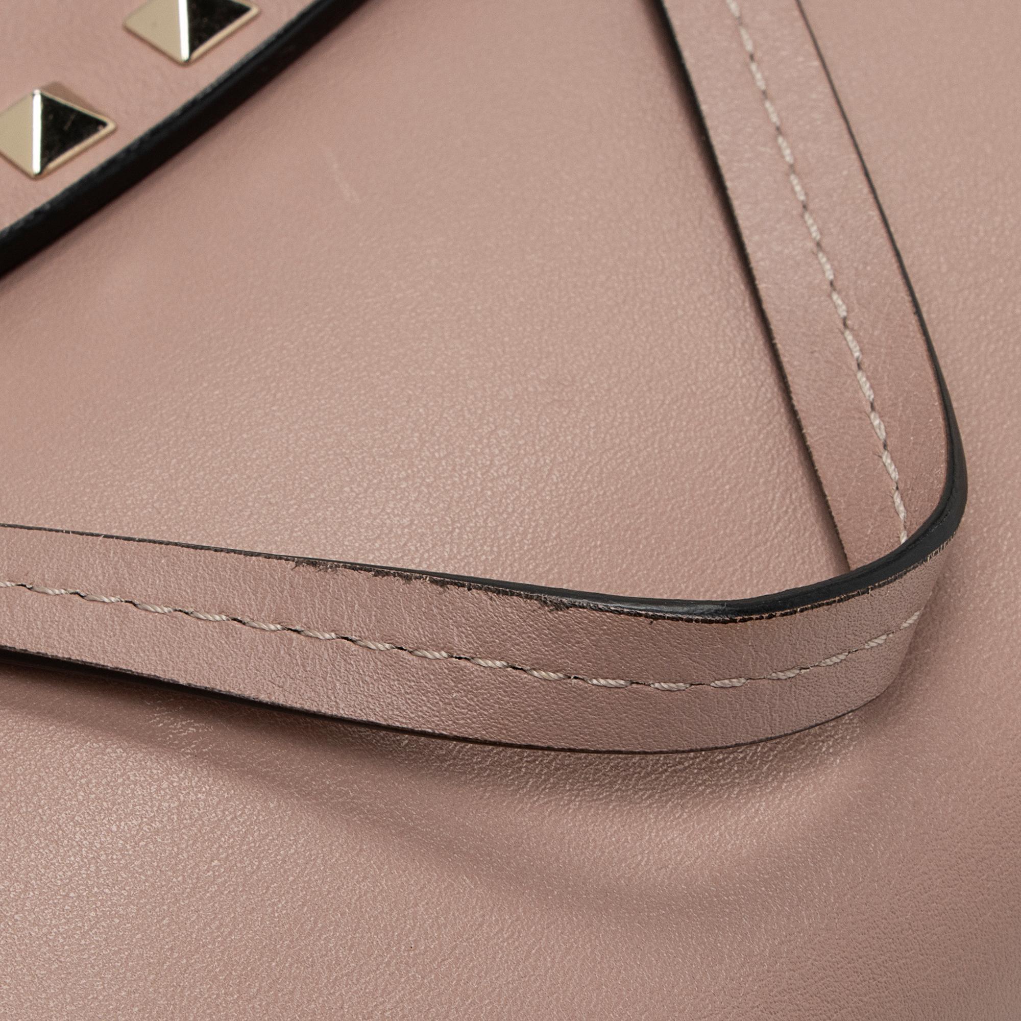 Valentino Leather Rockstud Convertible Shoulder Bag (SHF-TAm8sS)