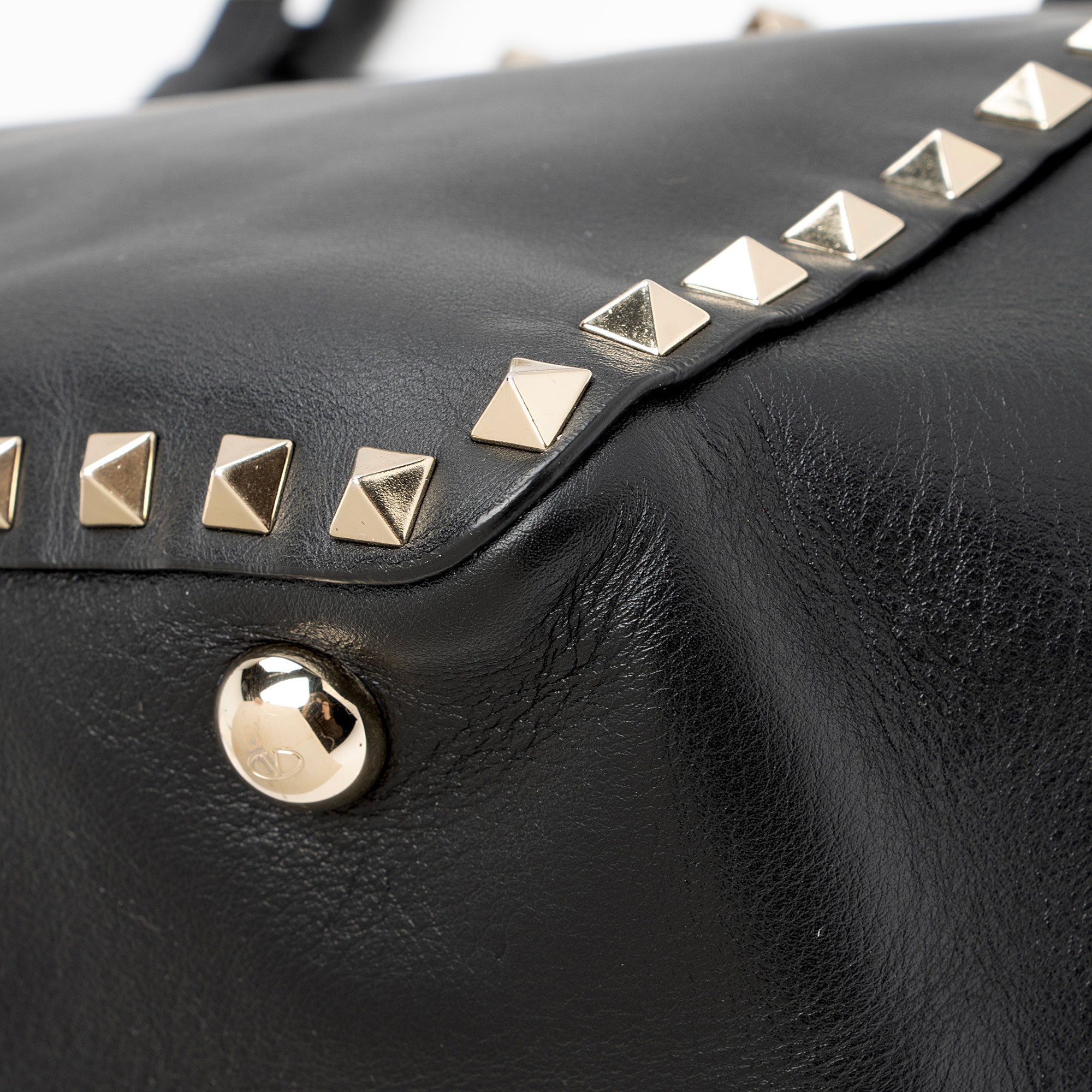 Valentino Leather Rockstud Small Tote (SHF-oEYL8h)