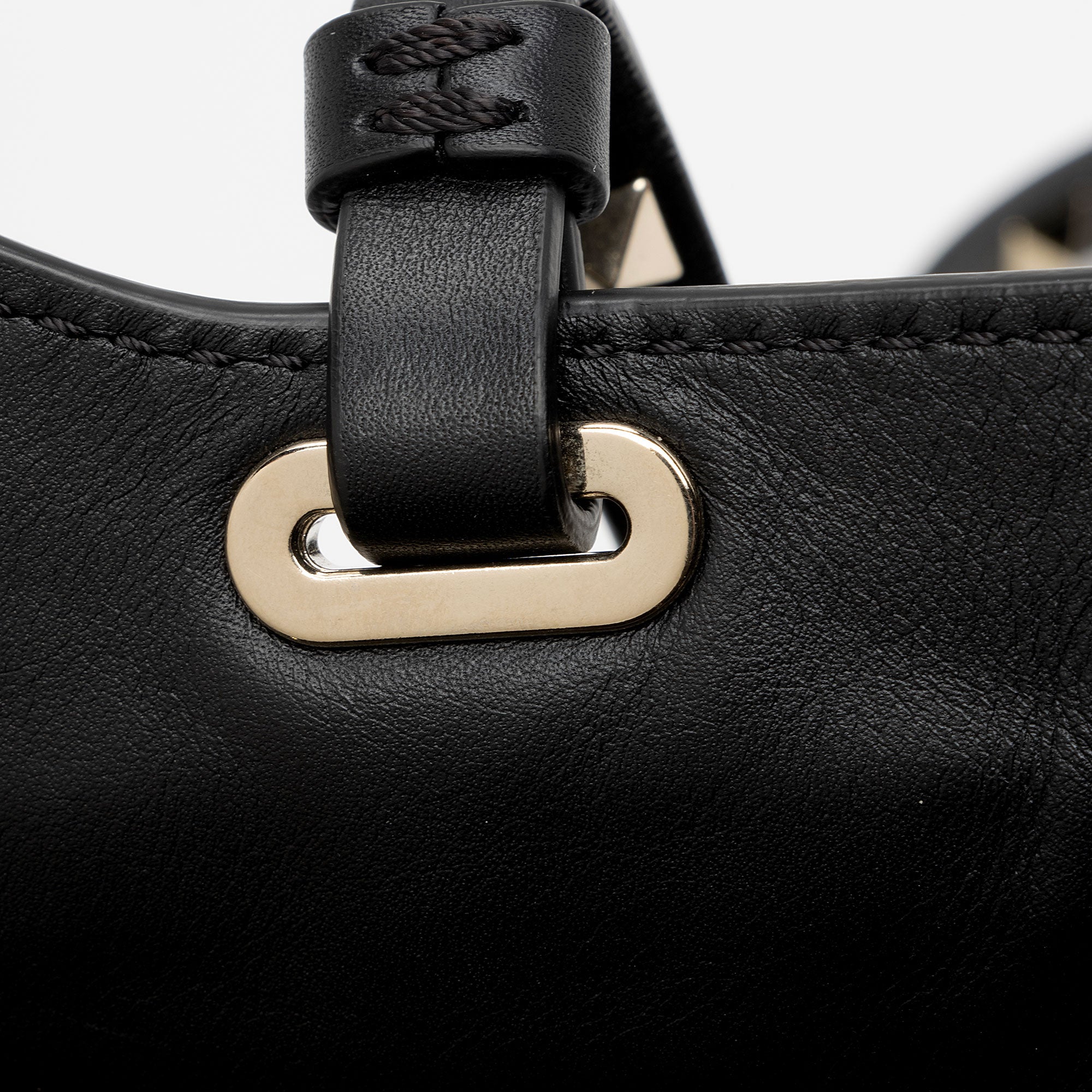 Valentino Leather Rockstud Small Tote (SHF-oEYL8h)