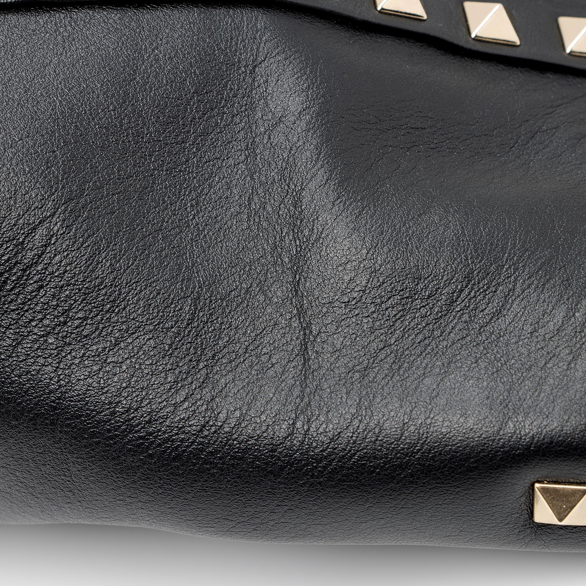 Valentino Leather Rockstud Small Tote (SHF-oEYL8h)