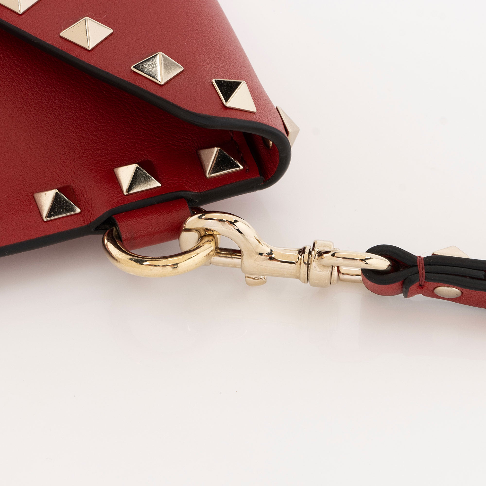 Valentino Leather Rockstud V-Flap Wristlet (SHF-c3xVhQ)