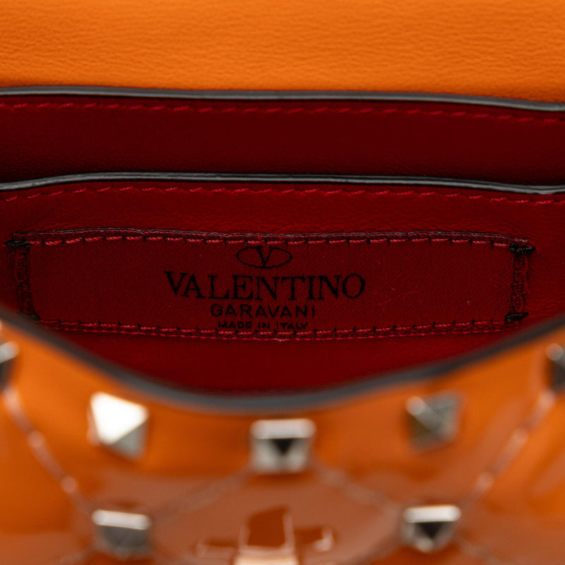 Valentino Micro Patent Rockstud Spike Satchel (SHG-DT6UFt)