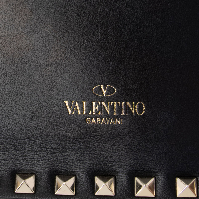 Valentino Nappa Leather Rockstud Clutch (SHF-5IeHFc)