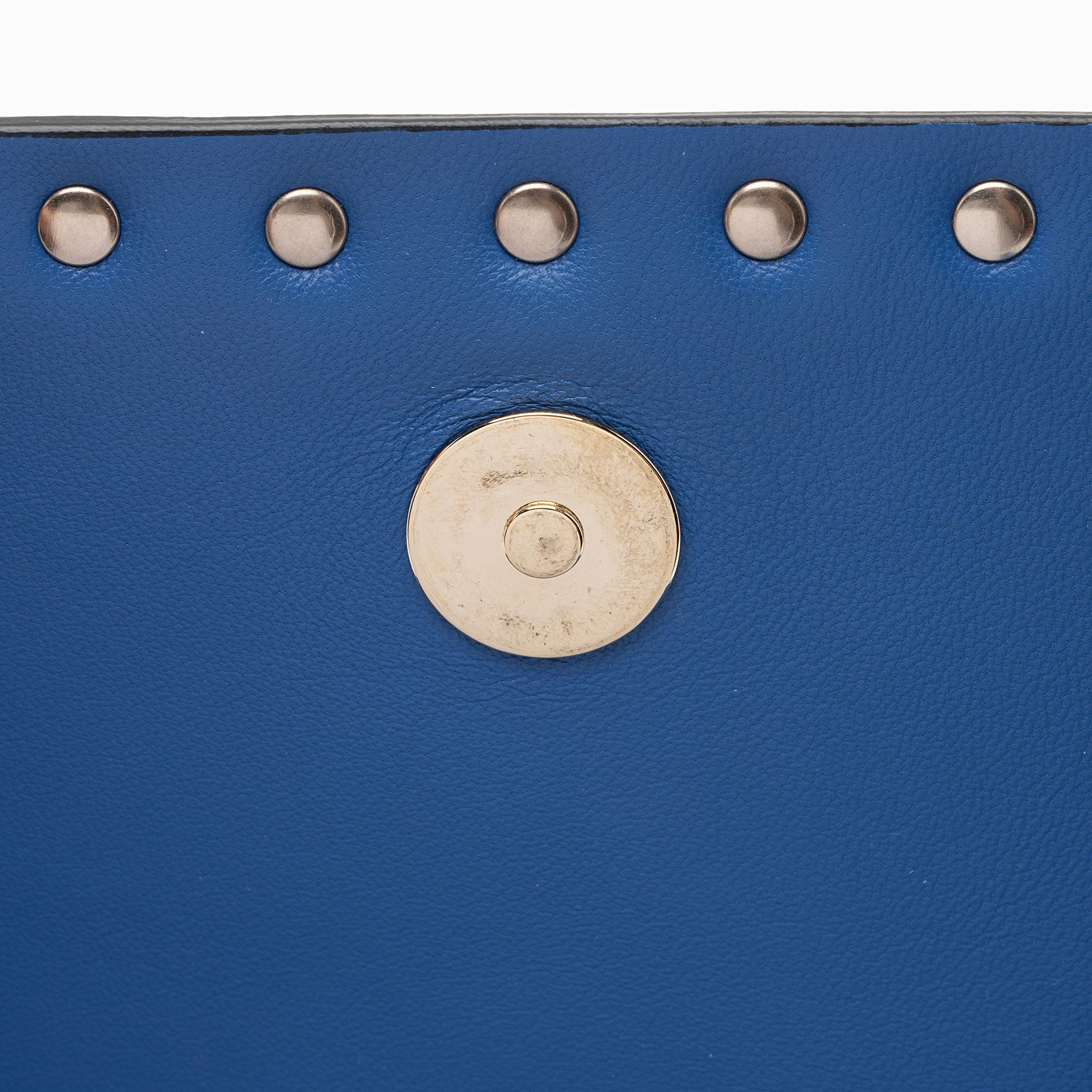 Valentino Nappa Leather Rockstud Clutch (SHF-OZj4Np)
