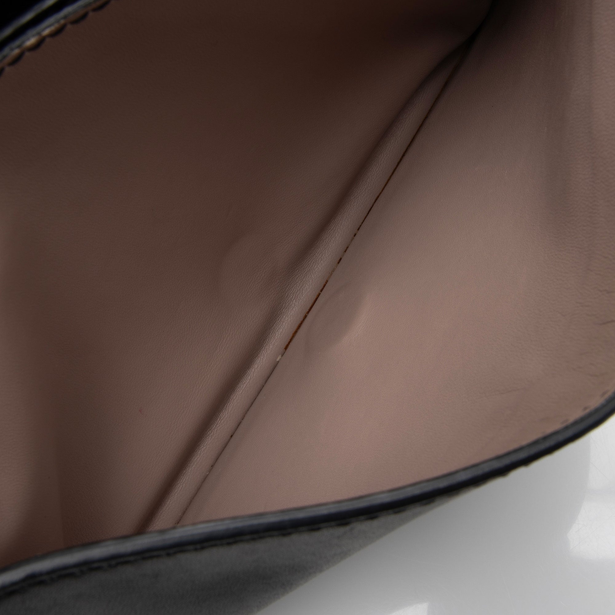 Valentino Nappa Leather Rockstud Clutch (SHF-RoJnJH)