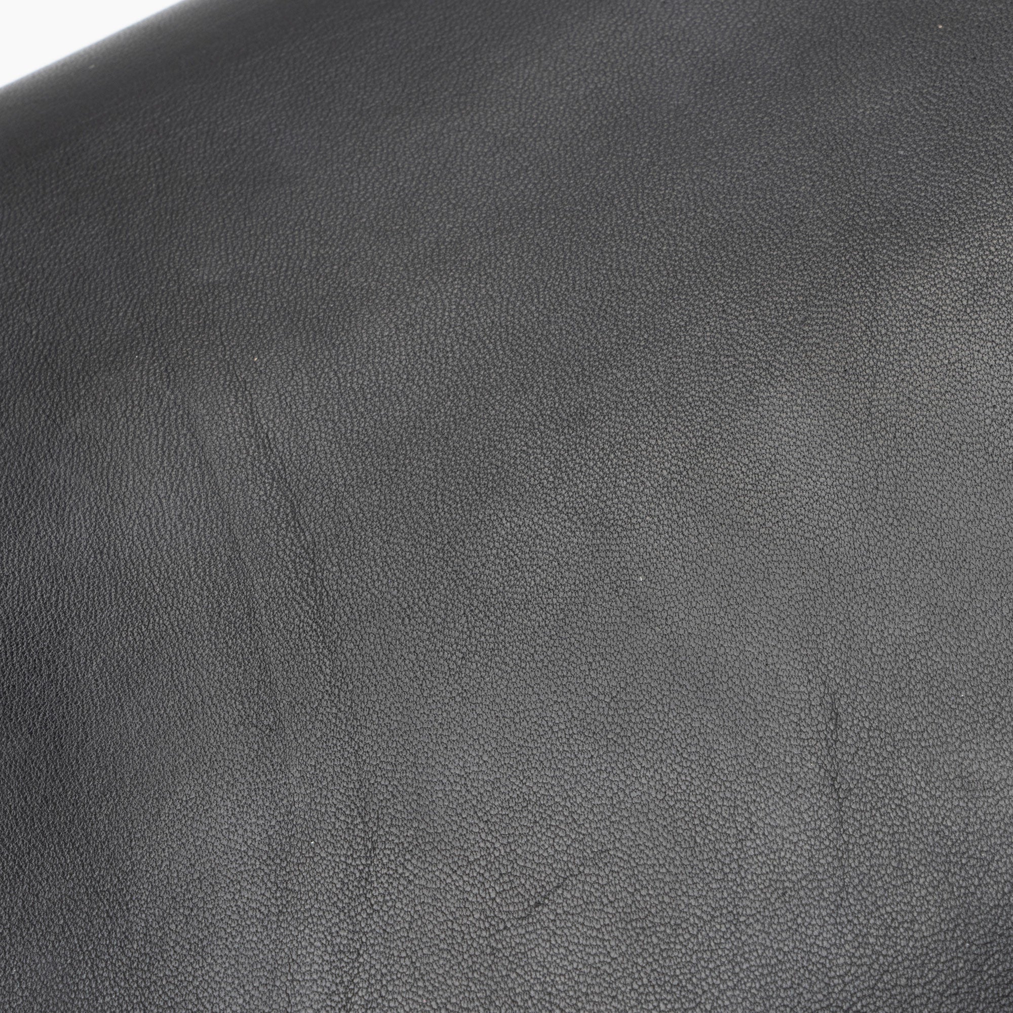 Valentino Nappa Leather Rockstud Clutch (SHF-RoJnJH)