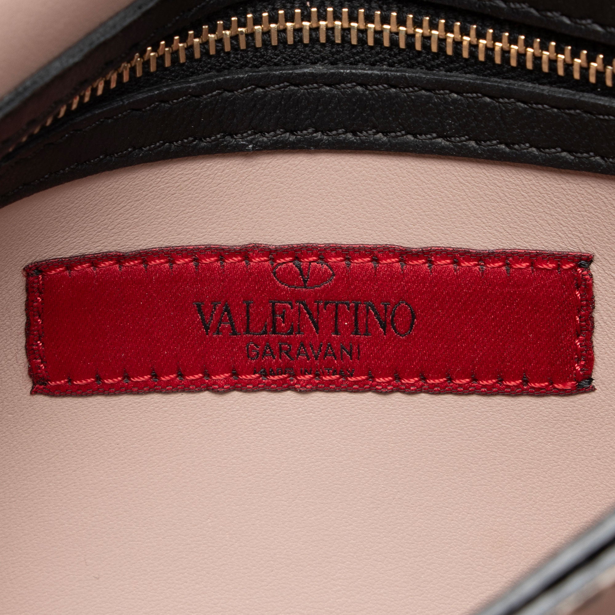 Valentino Nappa Leather Rockstud Clutch (SHF-RoJnJH)
