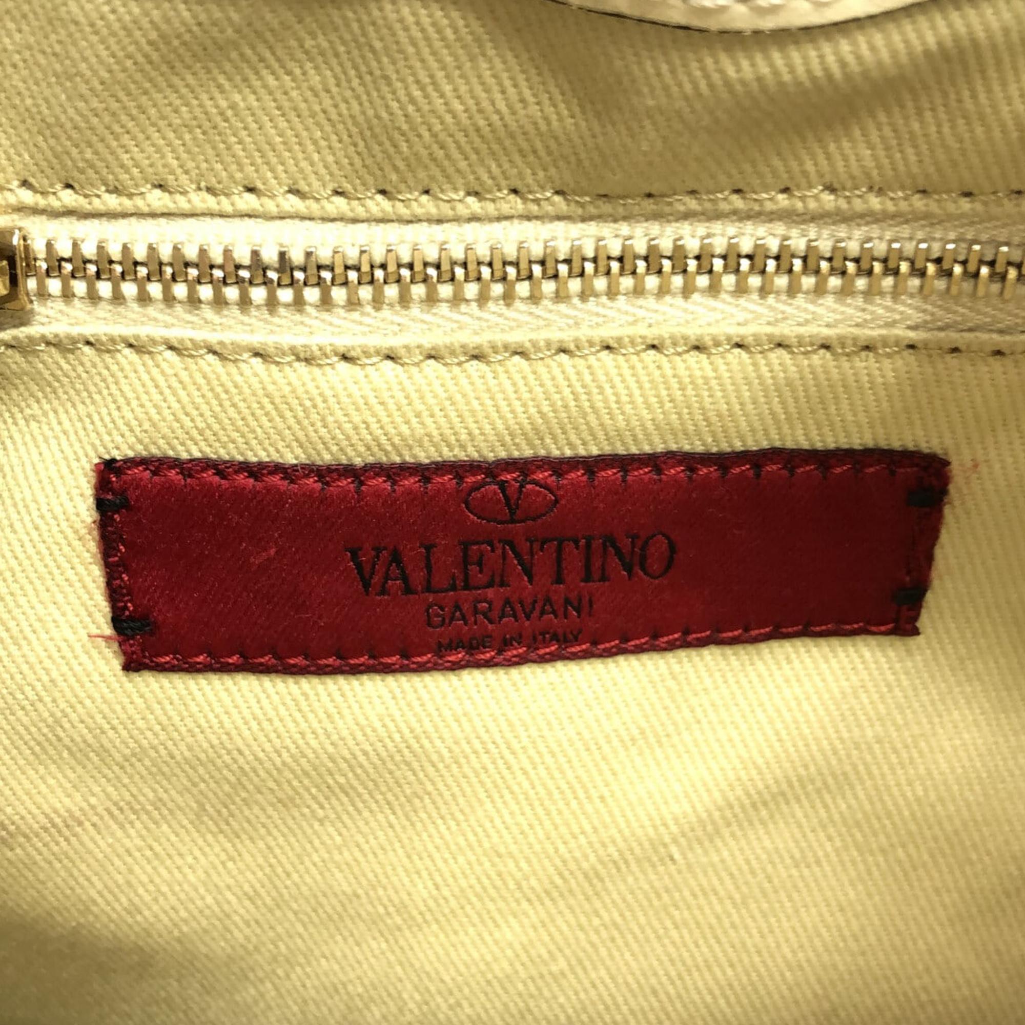 Valentino Rockstud Bucket (SHG-pkInPU)