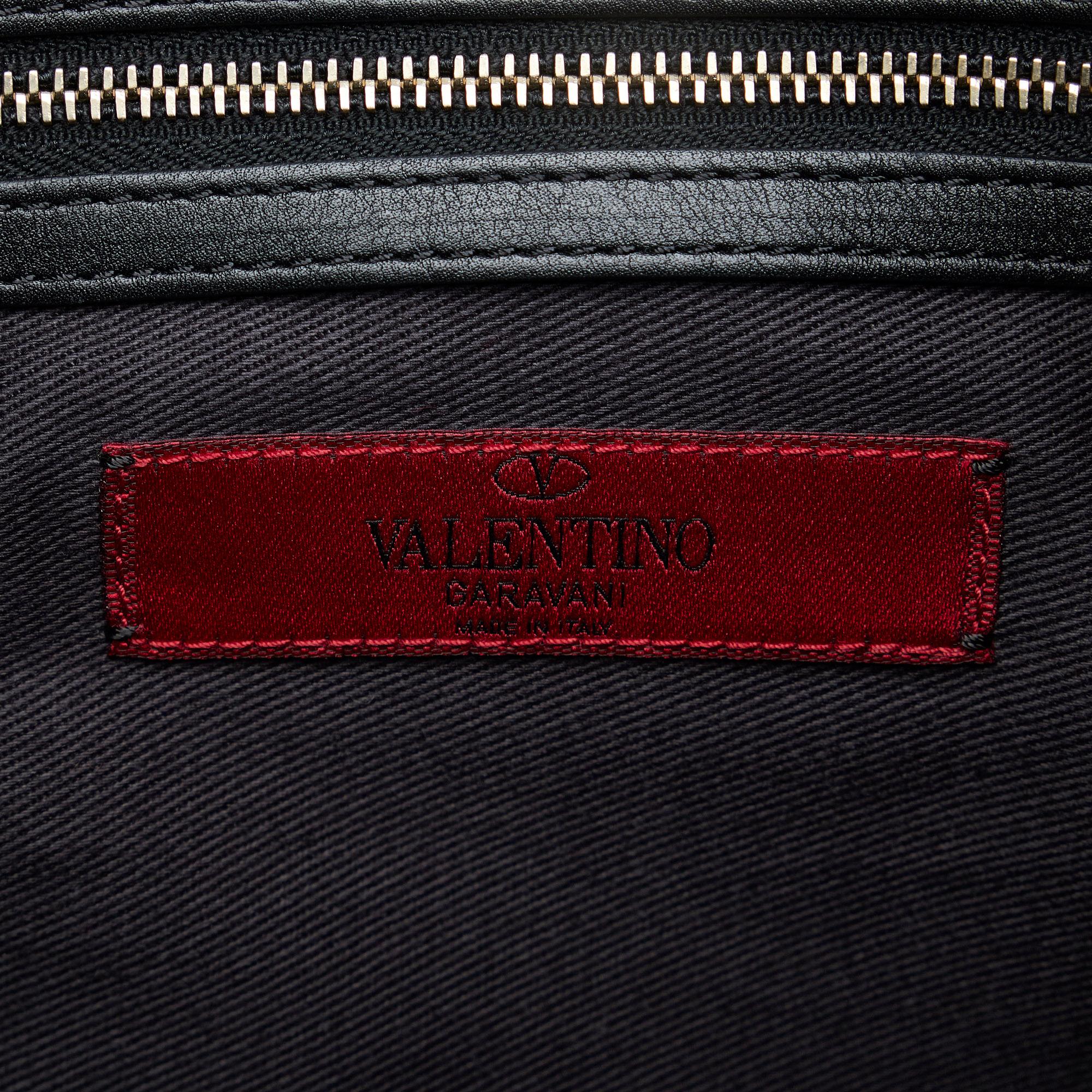 Valentino Rockstud Clutch Bag (SHG-D91Xa1)