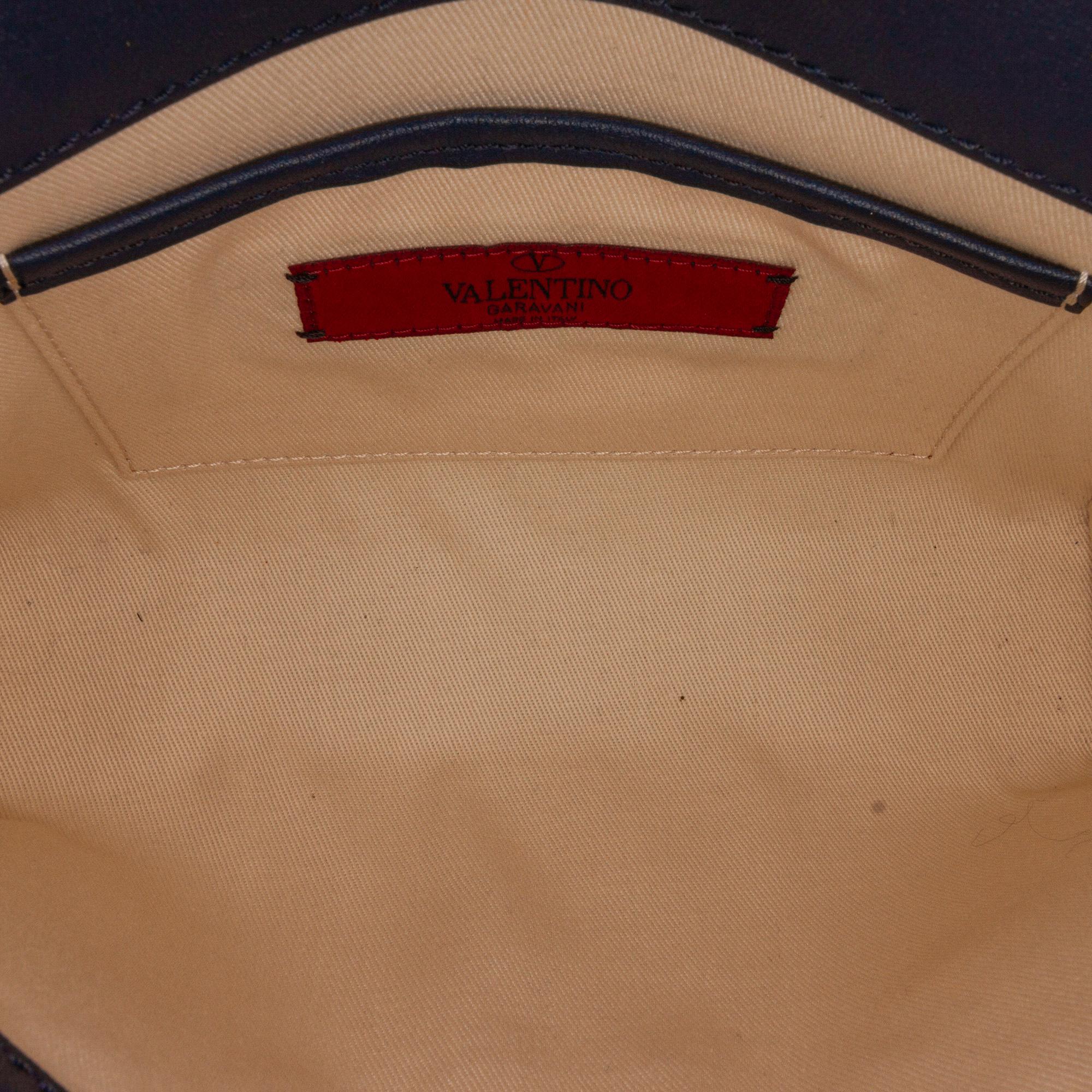 Valentino Rockstud Crossbody Bag (SHG-0vIucq)