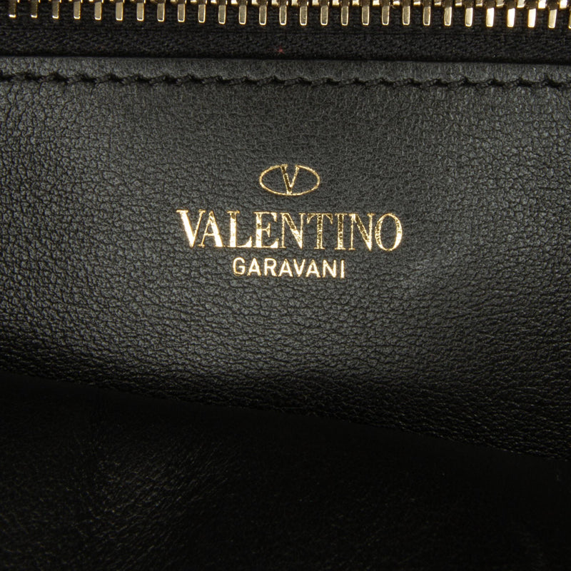 Valentino Rockstud Phone Case with Chain (SHG-JzyuXa)