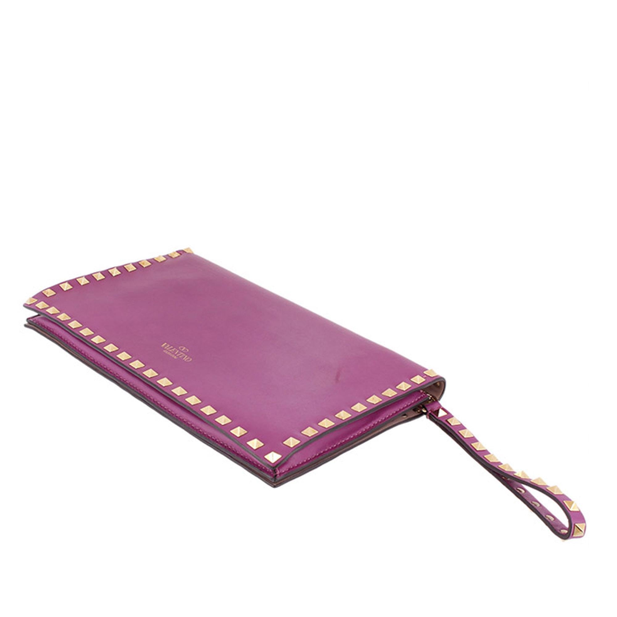 Valentino Rockstud Wristlet Clutch (SHG-Mh71mn)
