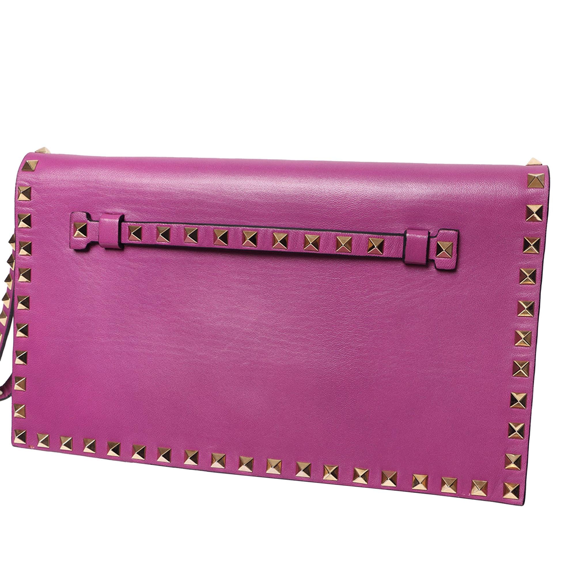 Valentino Rockstud Wristlet Clutch (SHG-Mh71mn)