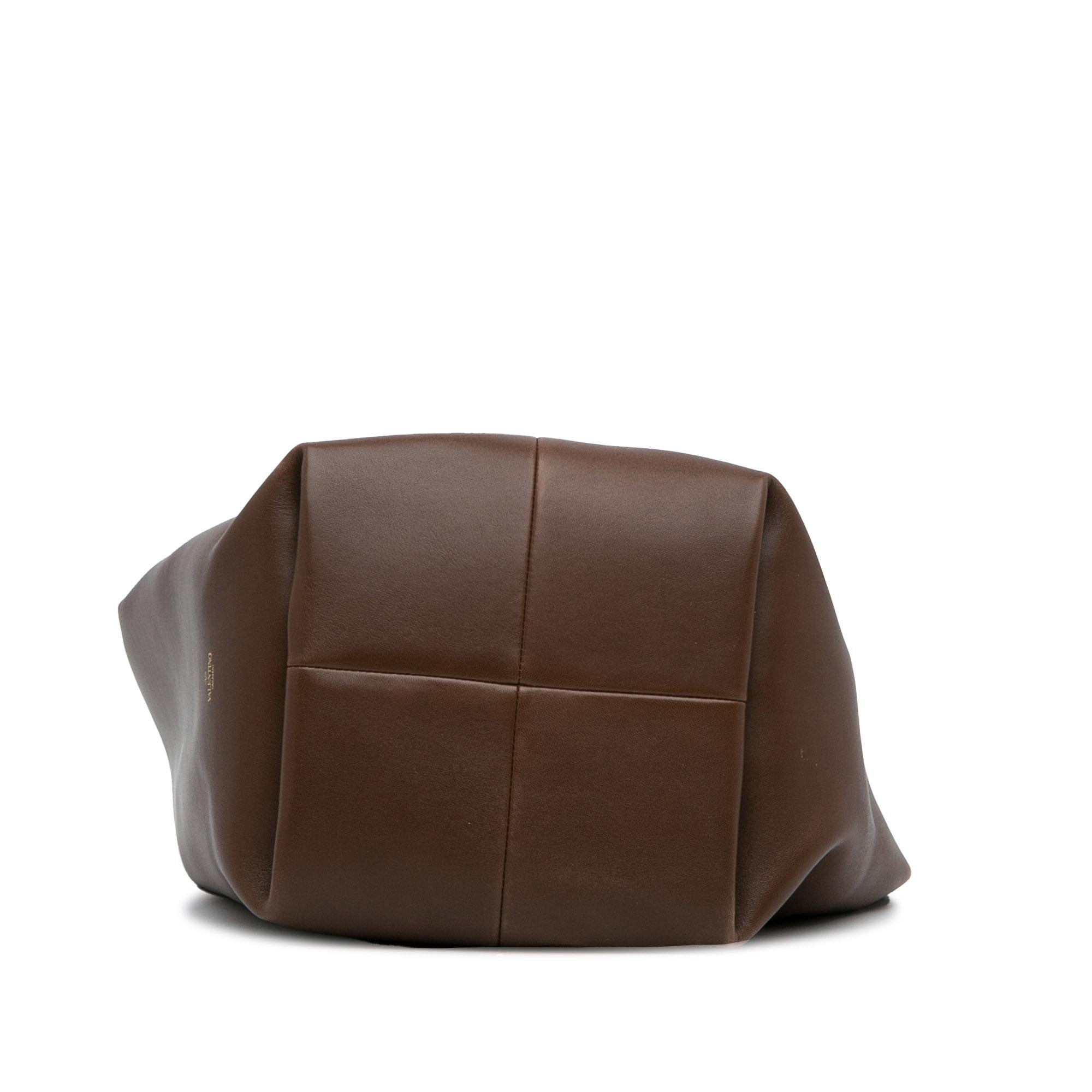 Valentino Roman Stud Hobo Bag (SHG-nelcho)