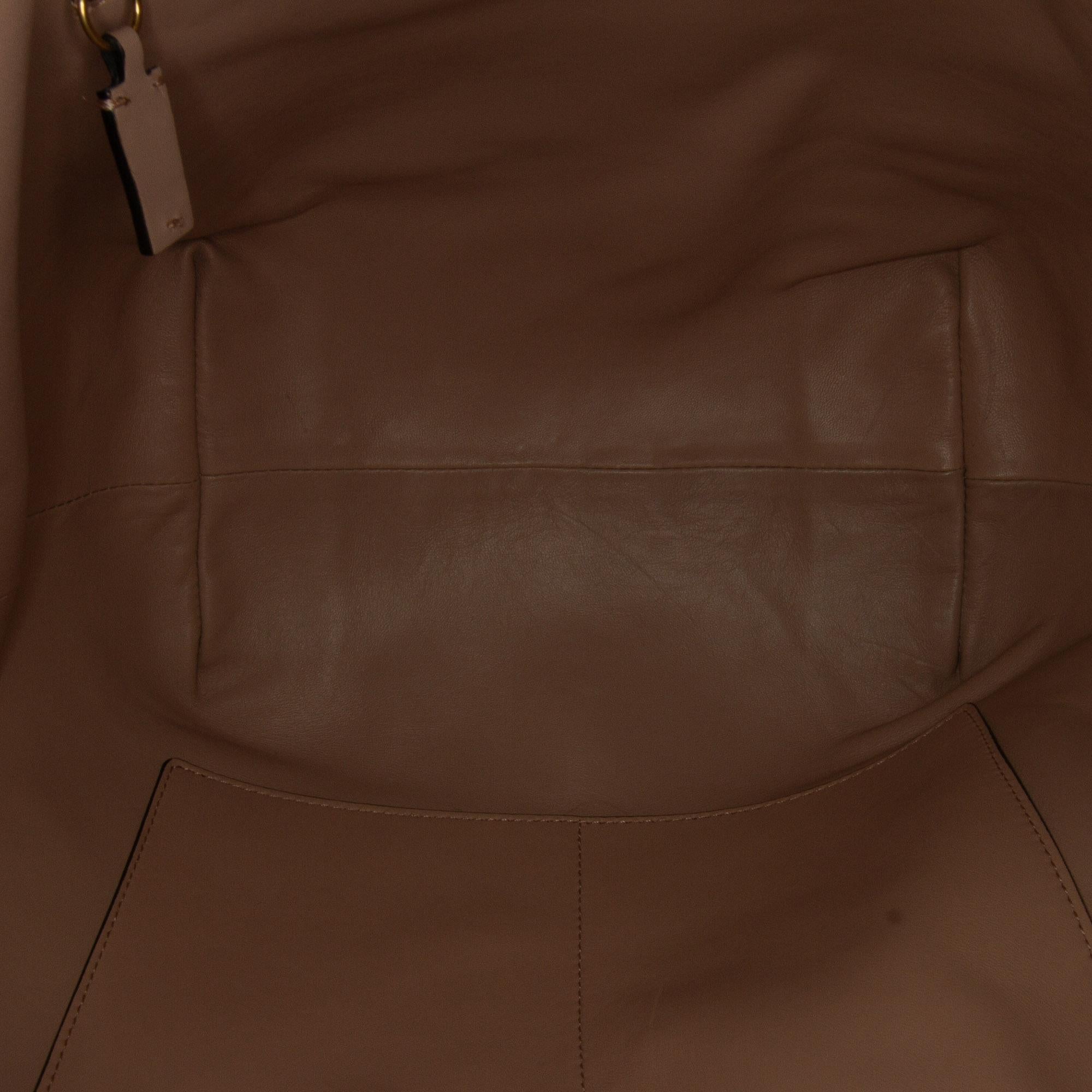 Valentino Roman Stud Hobo Bag (SHG-nelcho)