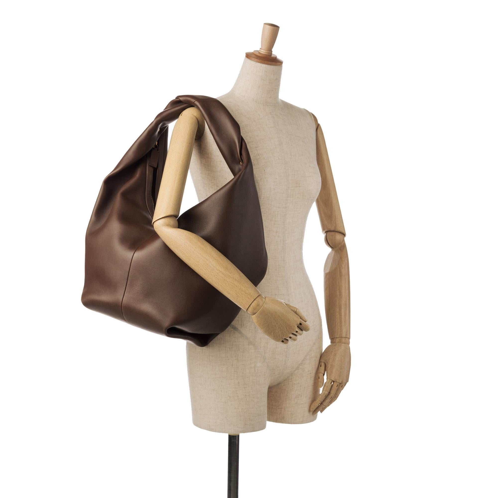 Valentino Roman Stud Hobo Bag (SHG-nelcho)