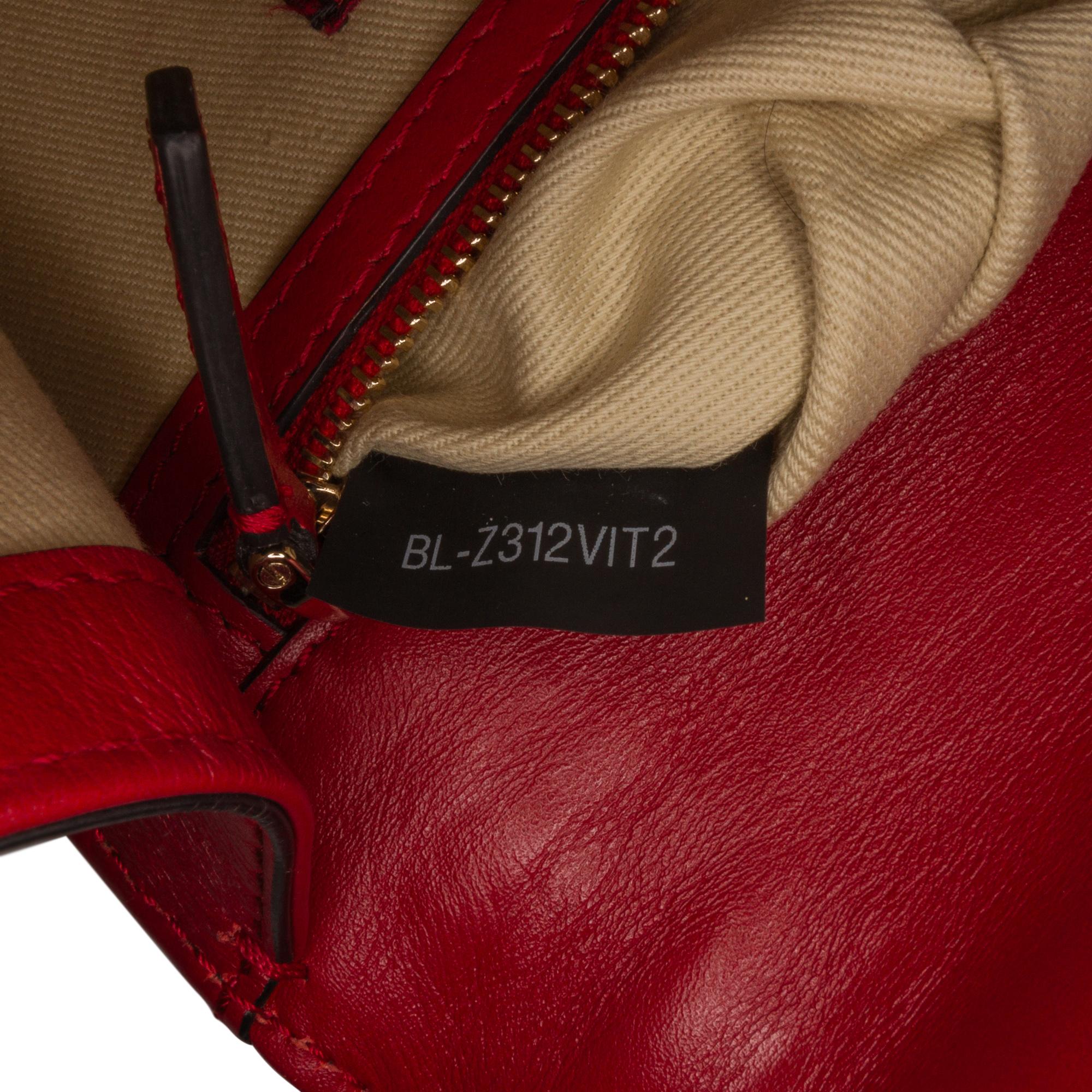 Valentino Small Rockstud Glam Lock Crossbody (SHG-5O4mq5)