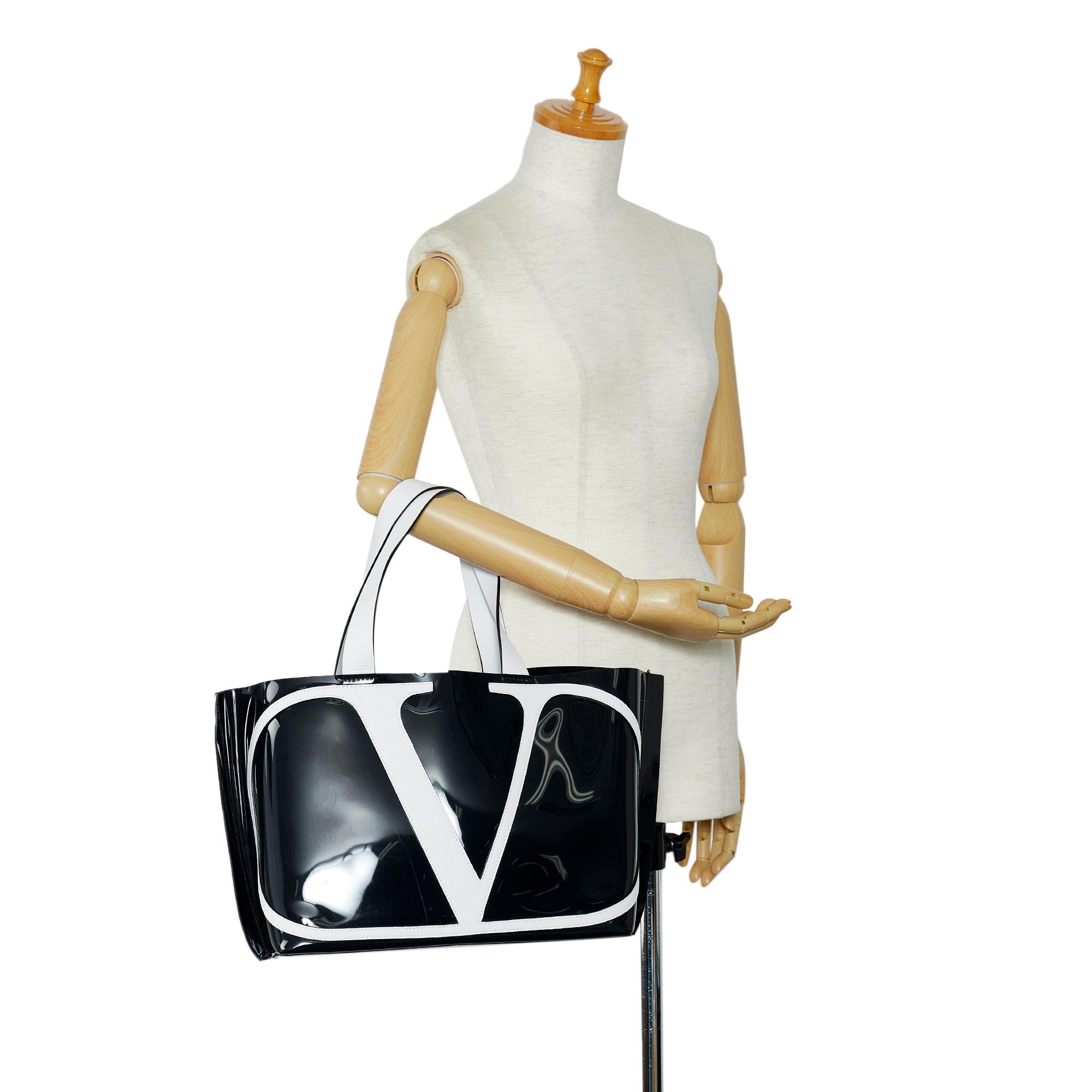 Valentino VLogo Beach Tote (SHG-fIZkAu)