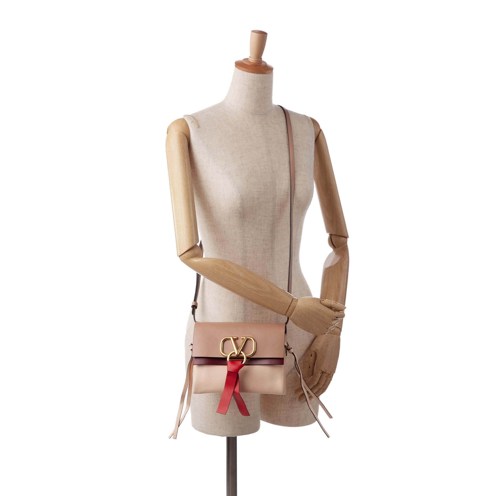 Valentino VRing Crossbody (SHG-YVPAnI)