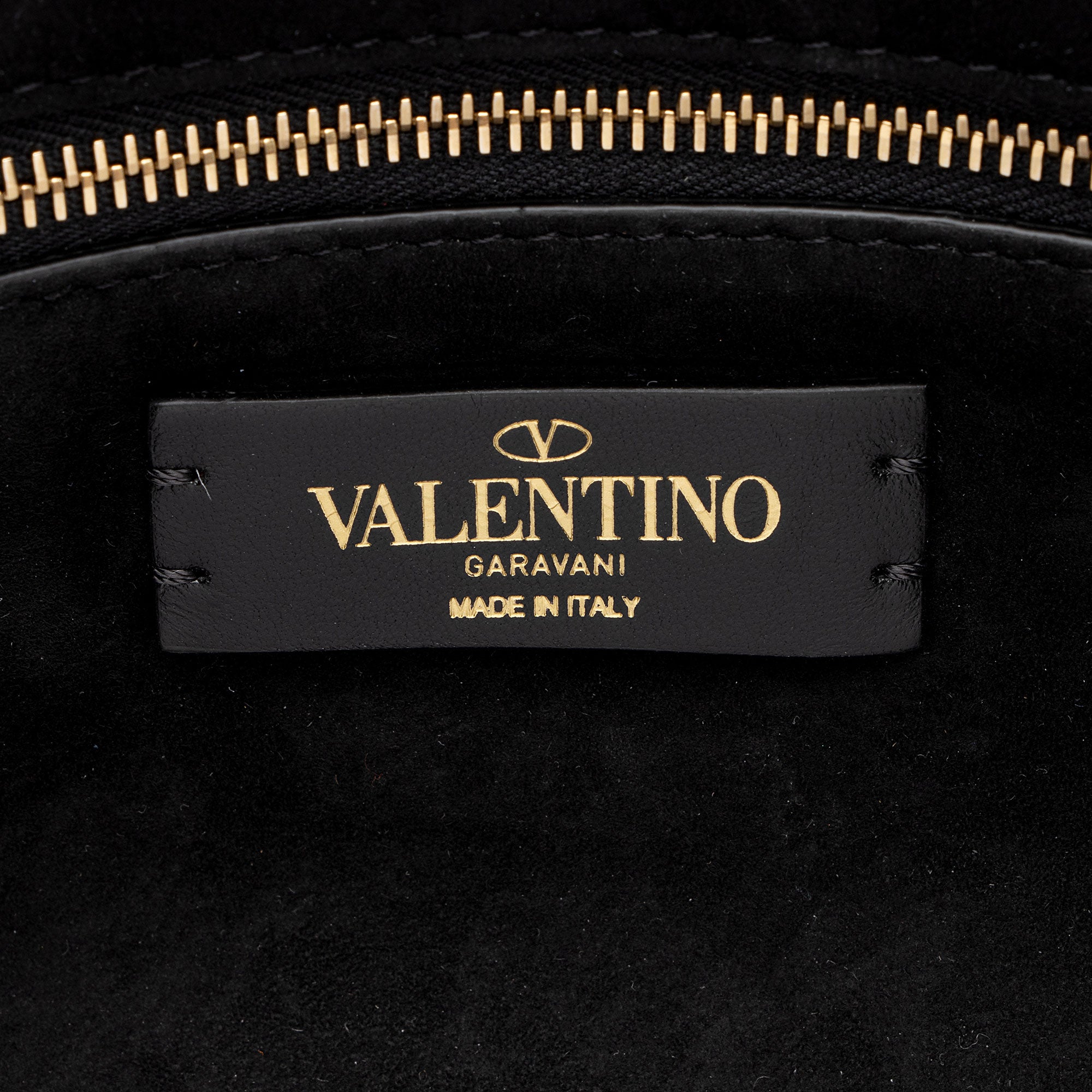 Valentino Wool Roman Stud Shoulder Bag (SHF-ZSmRY9)