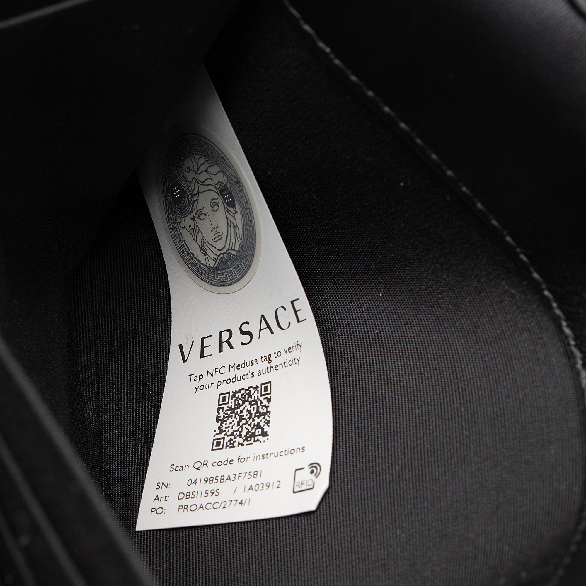 Versace Quilted Lambskin Medusa Wallet On Chain Bag (SHF-kD5DVw)