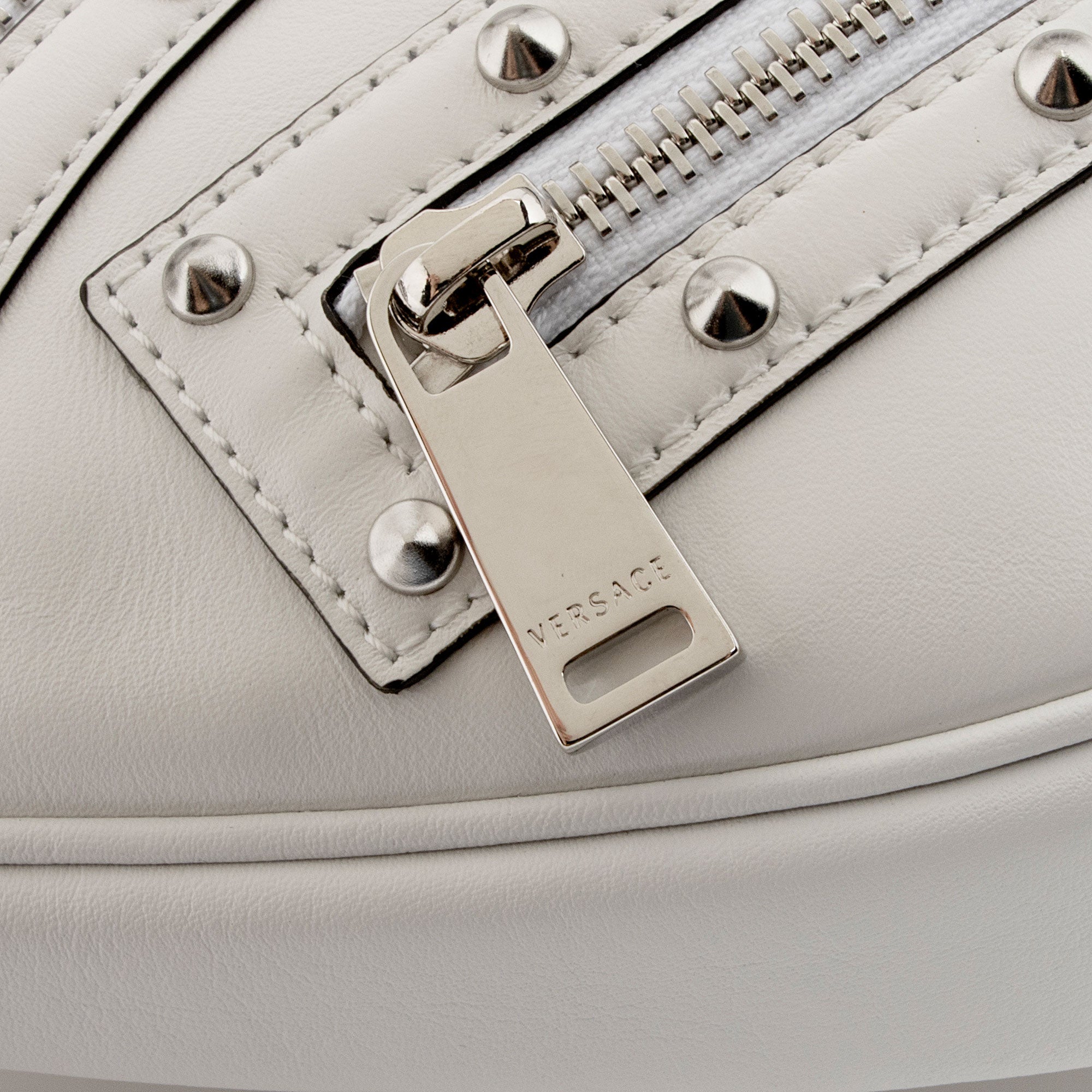 Versace Studded Leather Repeat Hobo (SHF-GnzrTs)