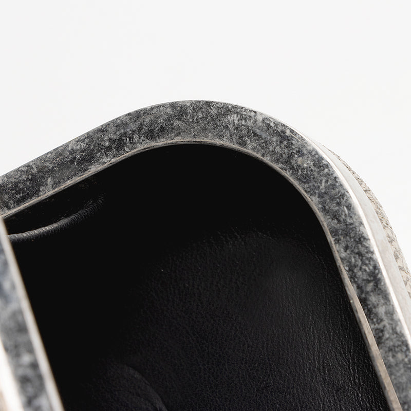 Alexander McQueen Leather Knuckle Box Clutch (SHF-22045)