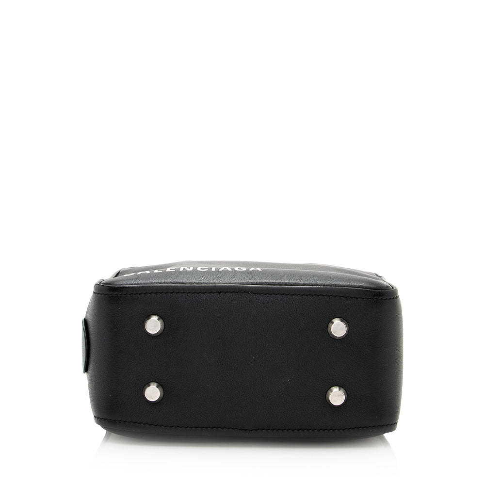 Balenciaga Calfskin Triangle Square XS Bag (SHF-21060)