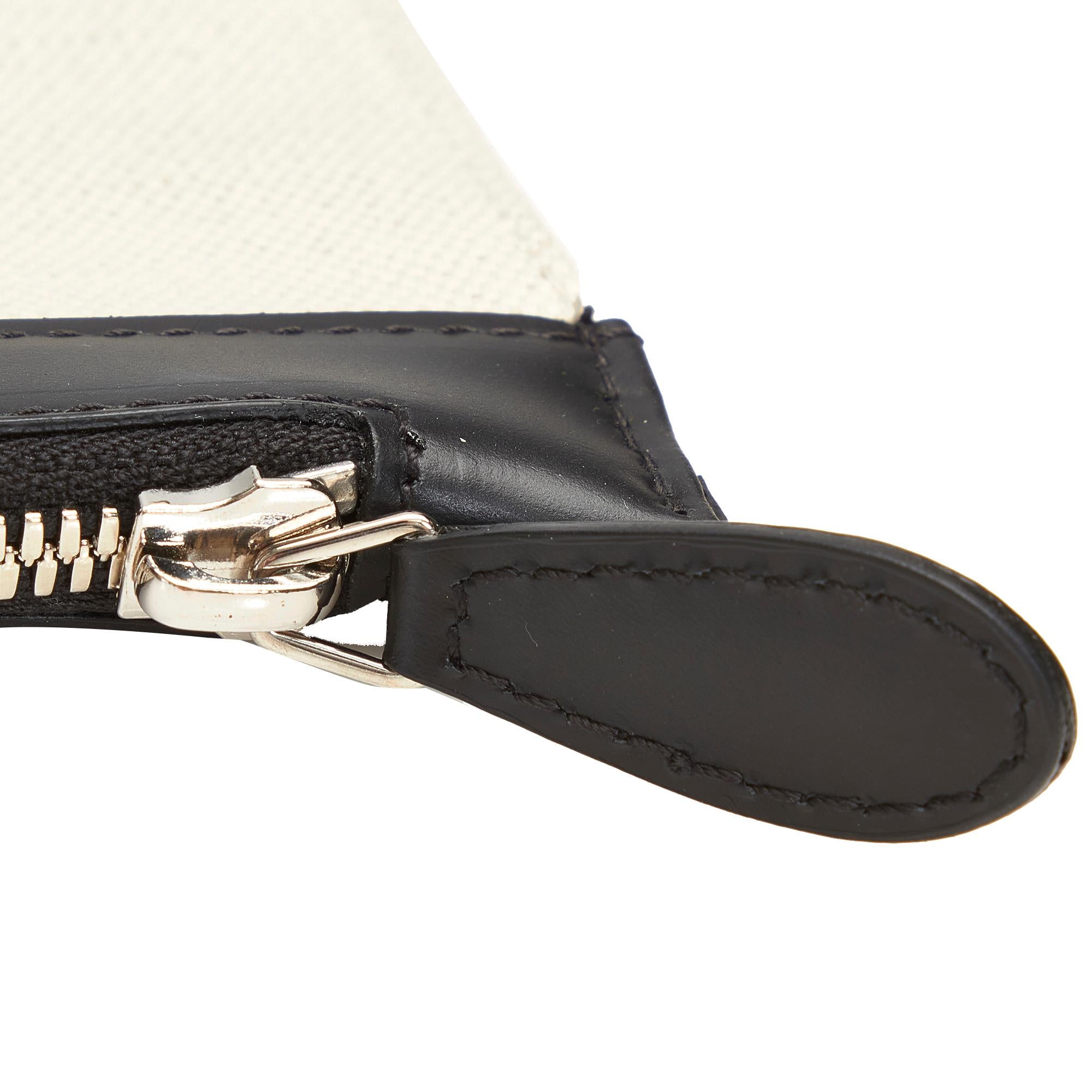 Balenciaga Canvas Pouch (SHG-26113)